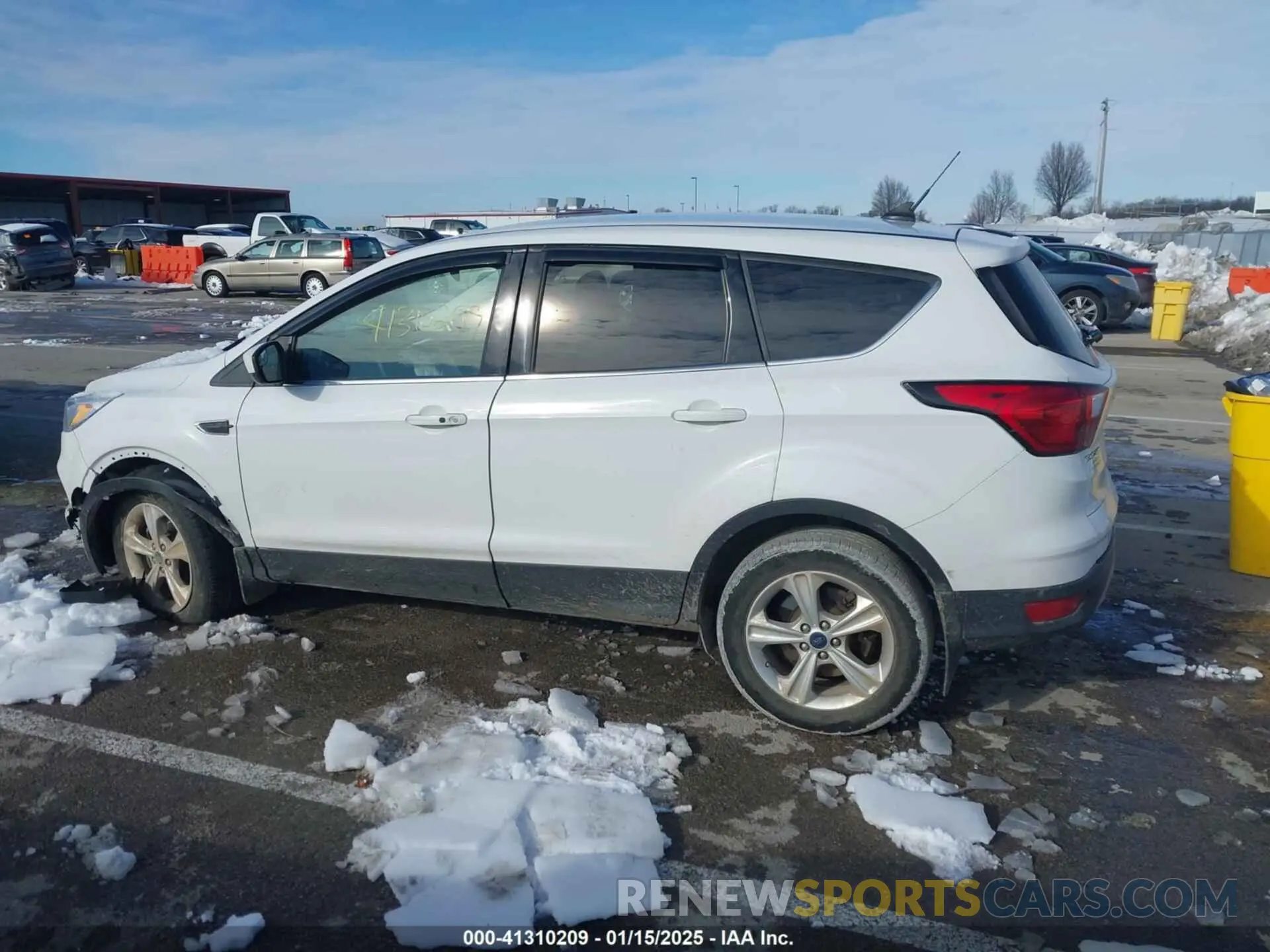 14 Photograph of a damaged car 1FMCU9GD7KUC06759 FORD ESCAPE 2019