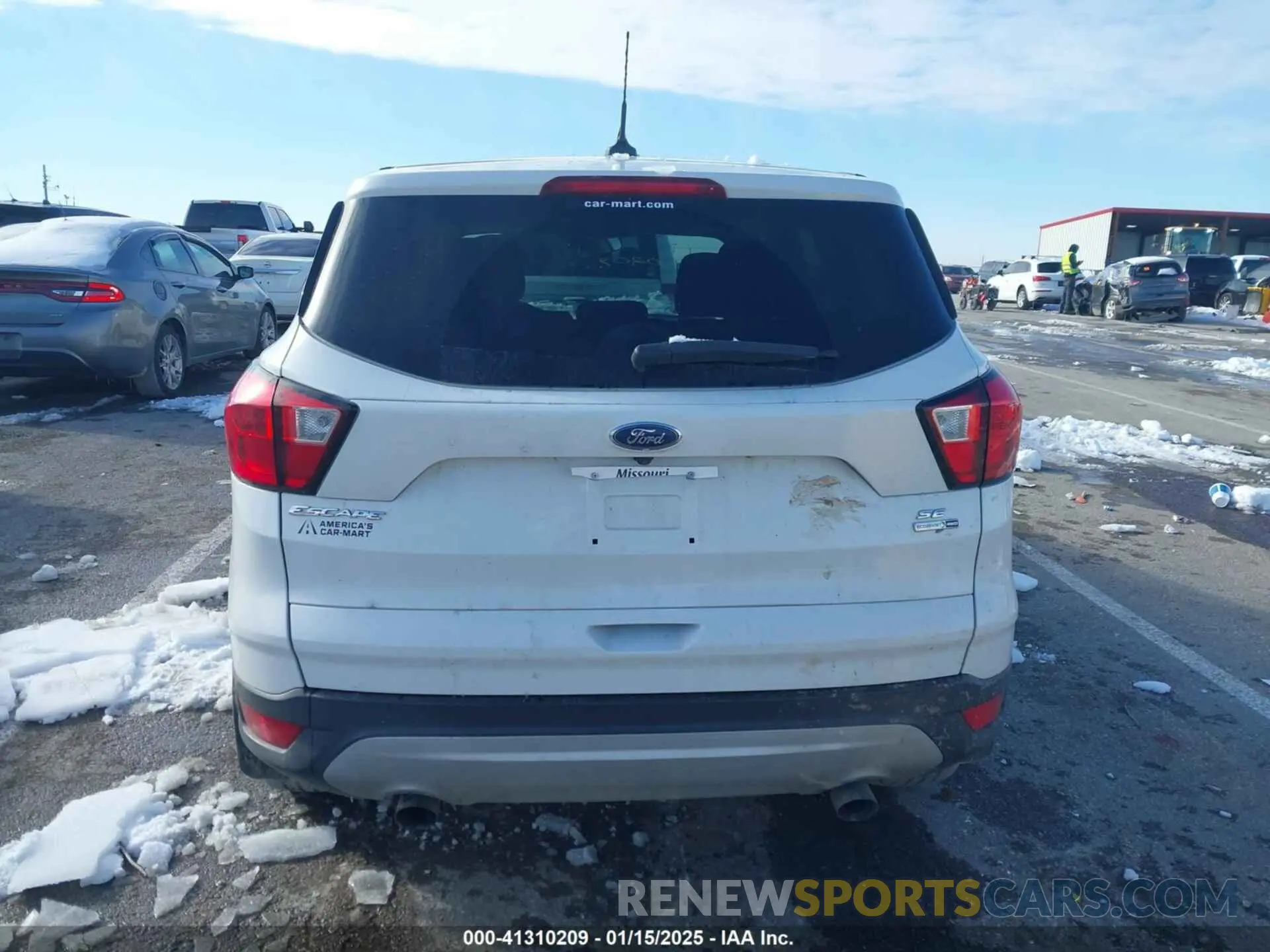 16 Photograph of a damaged car 1FMCU9GD7KUC06759 FORD ESCAPE 2019