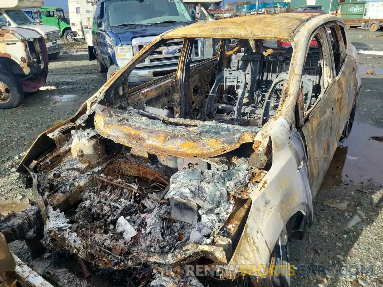1 Photograph of a damaged car 1FMCU9GD7KUC40281 FORD ESCAPE 2019