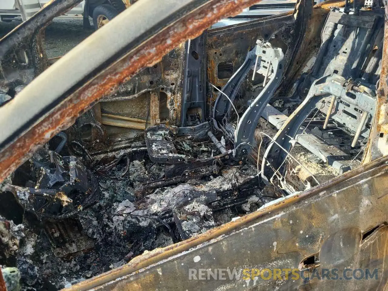 7 Photograph of a damaged car 1FMCU9GD7KUC40281 FORD ESCAPE 2019
