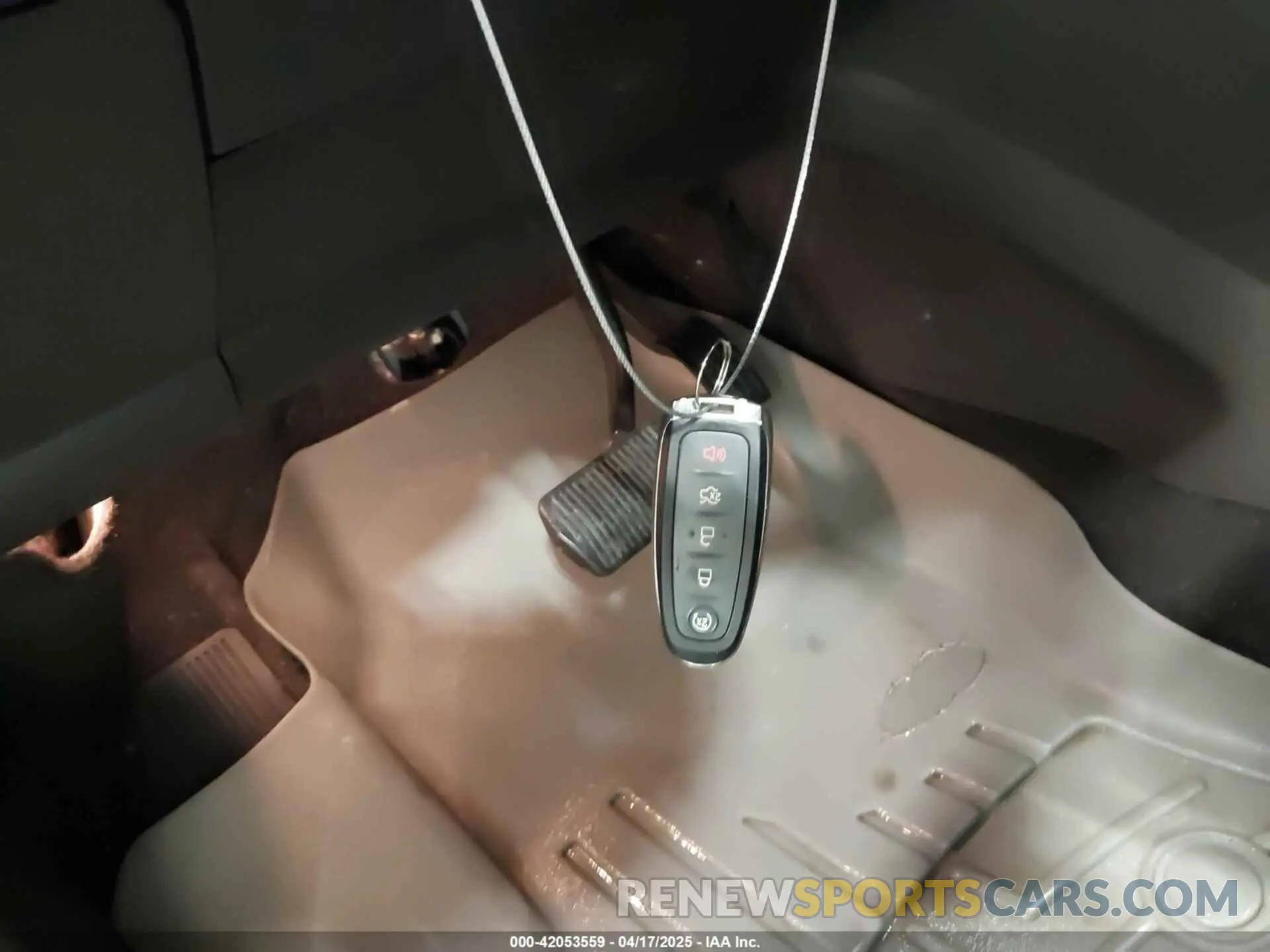 11 Photograph of a damaged car 1FMCU9GD8KUA05257 FORD ESCAPE 2019