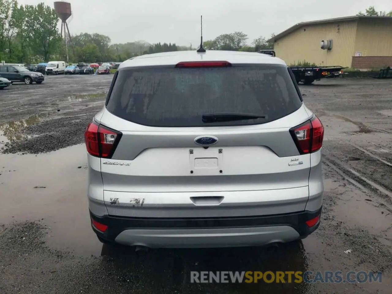 6 Photograph of a damaged car 1FMCU9GD8KUA48514 FORD ESCAPE 2019