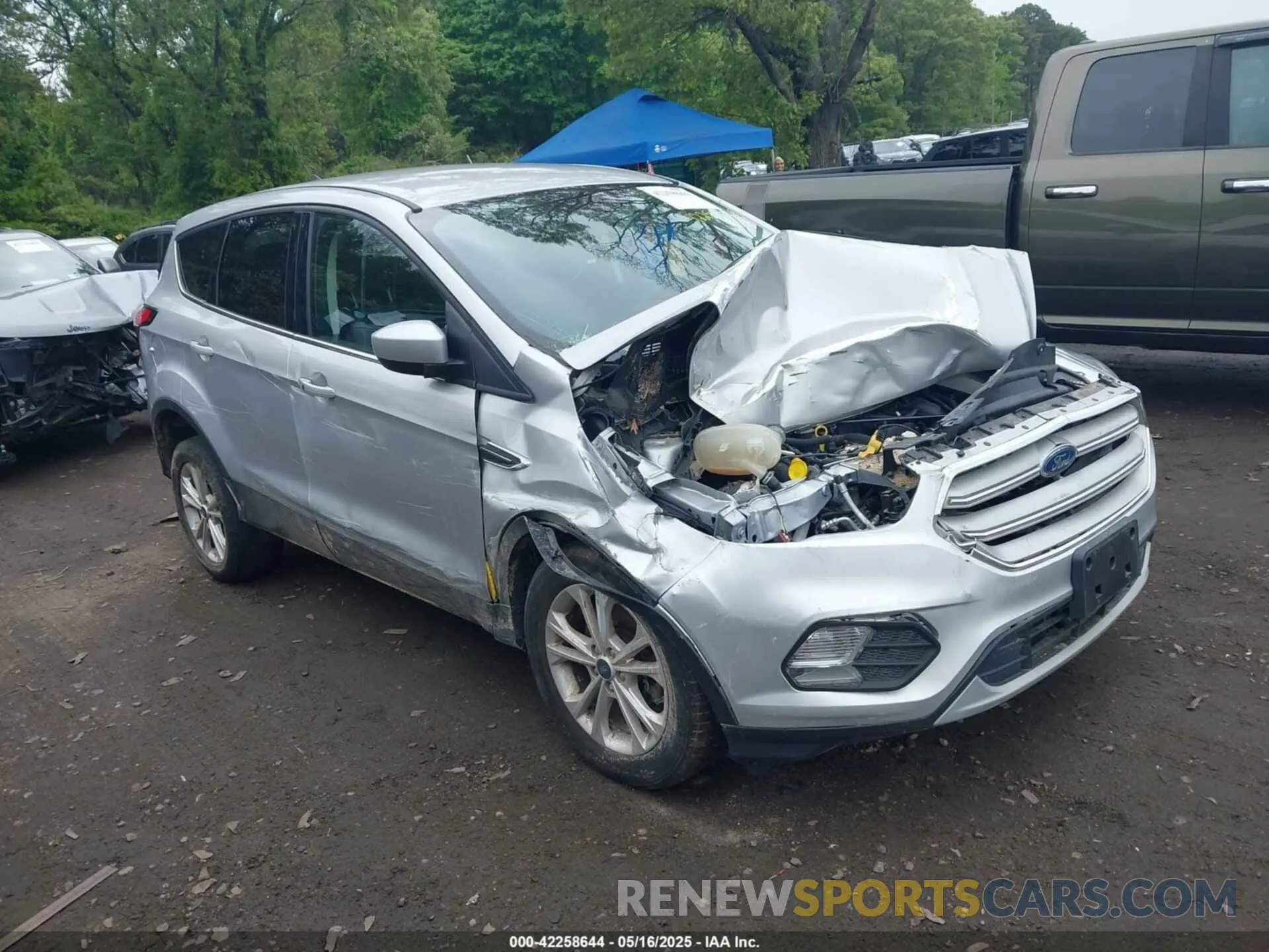 1 Photograph of a damaged car 1FMCU9GD8KUA73154 FORD ESCAPE 2019