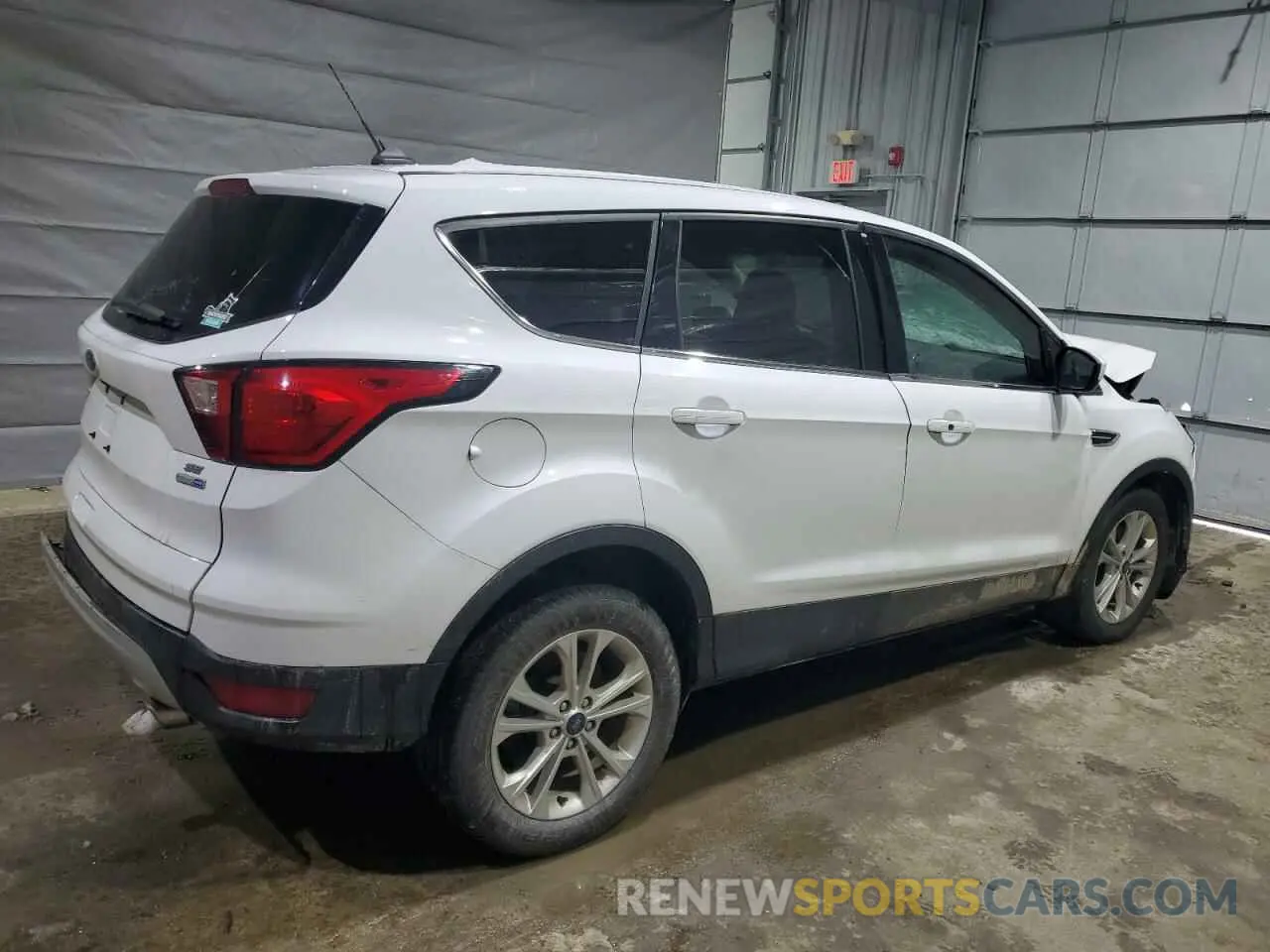 3 Photograph of a damaged car 1FMCU9GD8KUA86552 FORD ESCAPE 2019