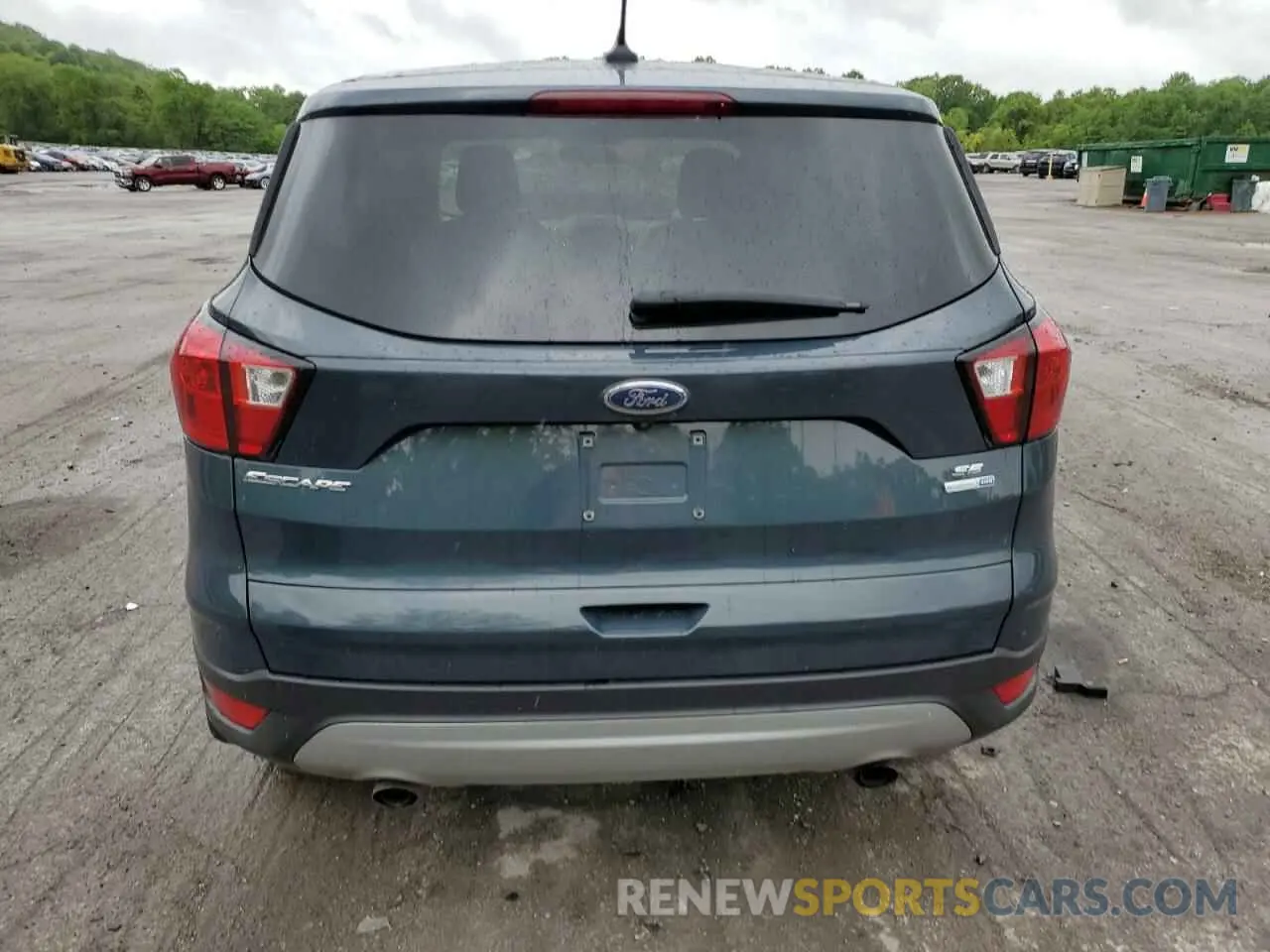 6 Photograph of a damaged car 1FMCU9GD8KUA94845 FORD ESCAPE 2019