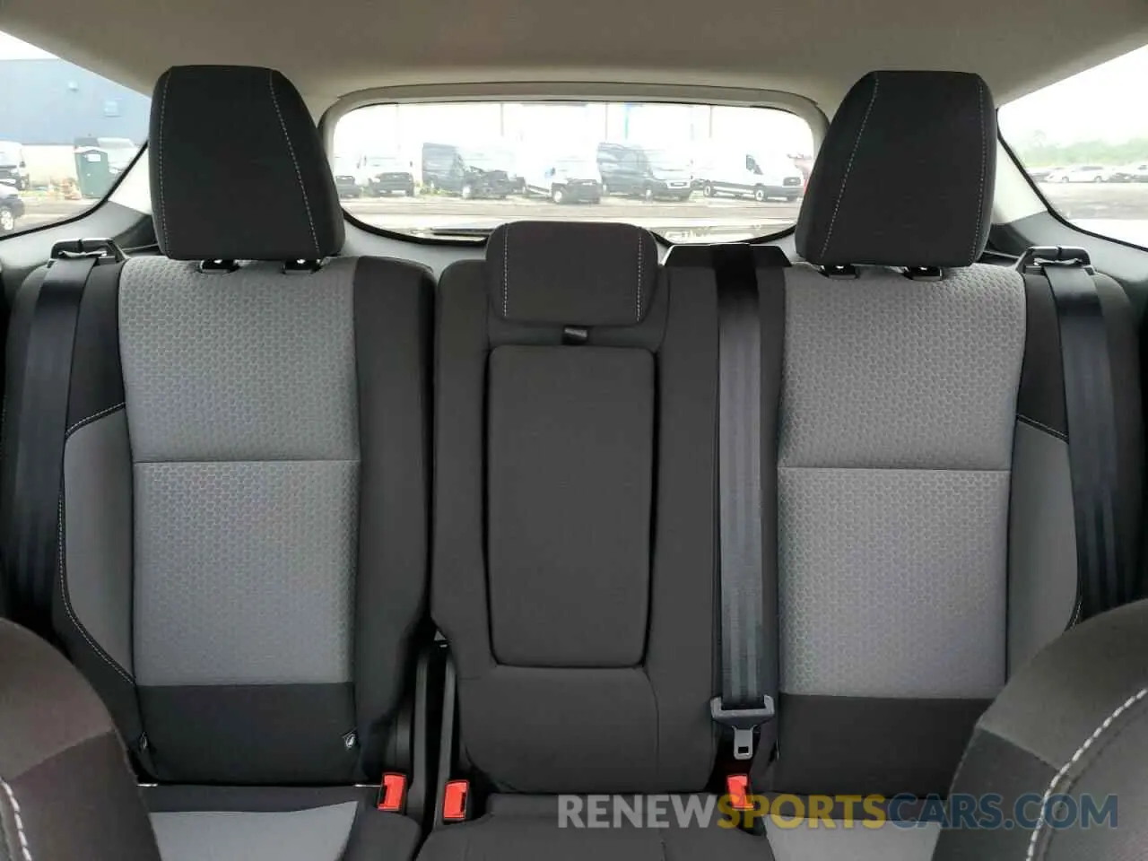 10 Photograph of a damaged car 1FMCU9GD8KUA98474 FORD ESCAPE 2019