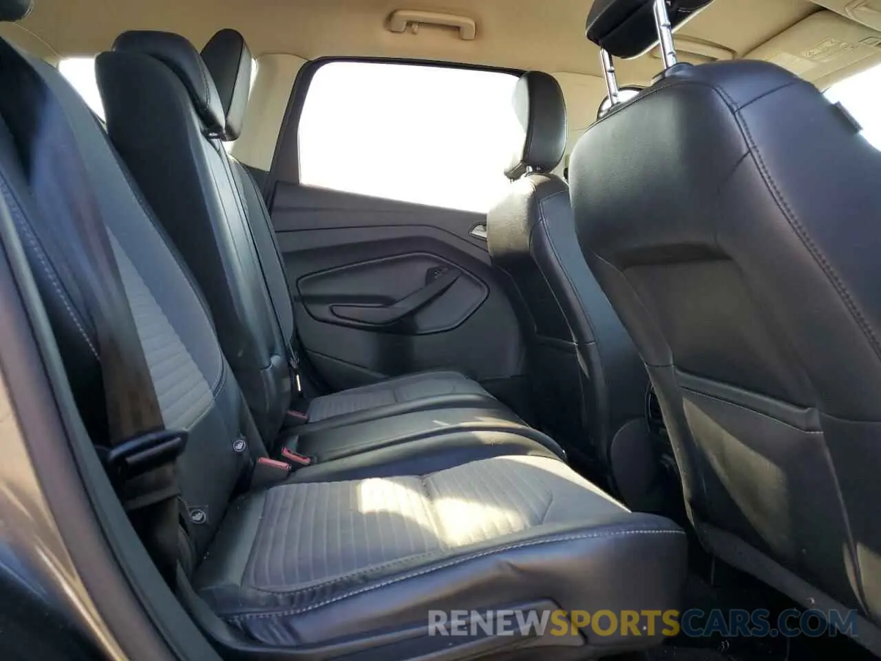 12 Photograph of a damaged car 1FMCU9GD8KUB09229 FORD ESCAPE 2019