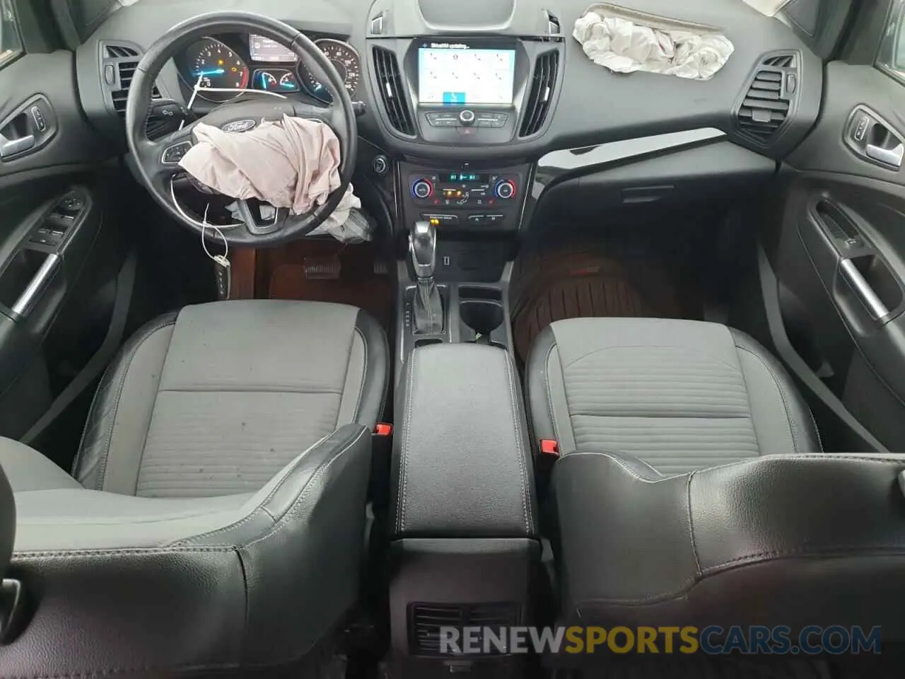 8 Photograph of a damaged car 1FMCU9GD8KUB09943 FORD ESCAPE 2019