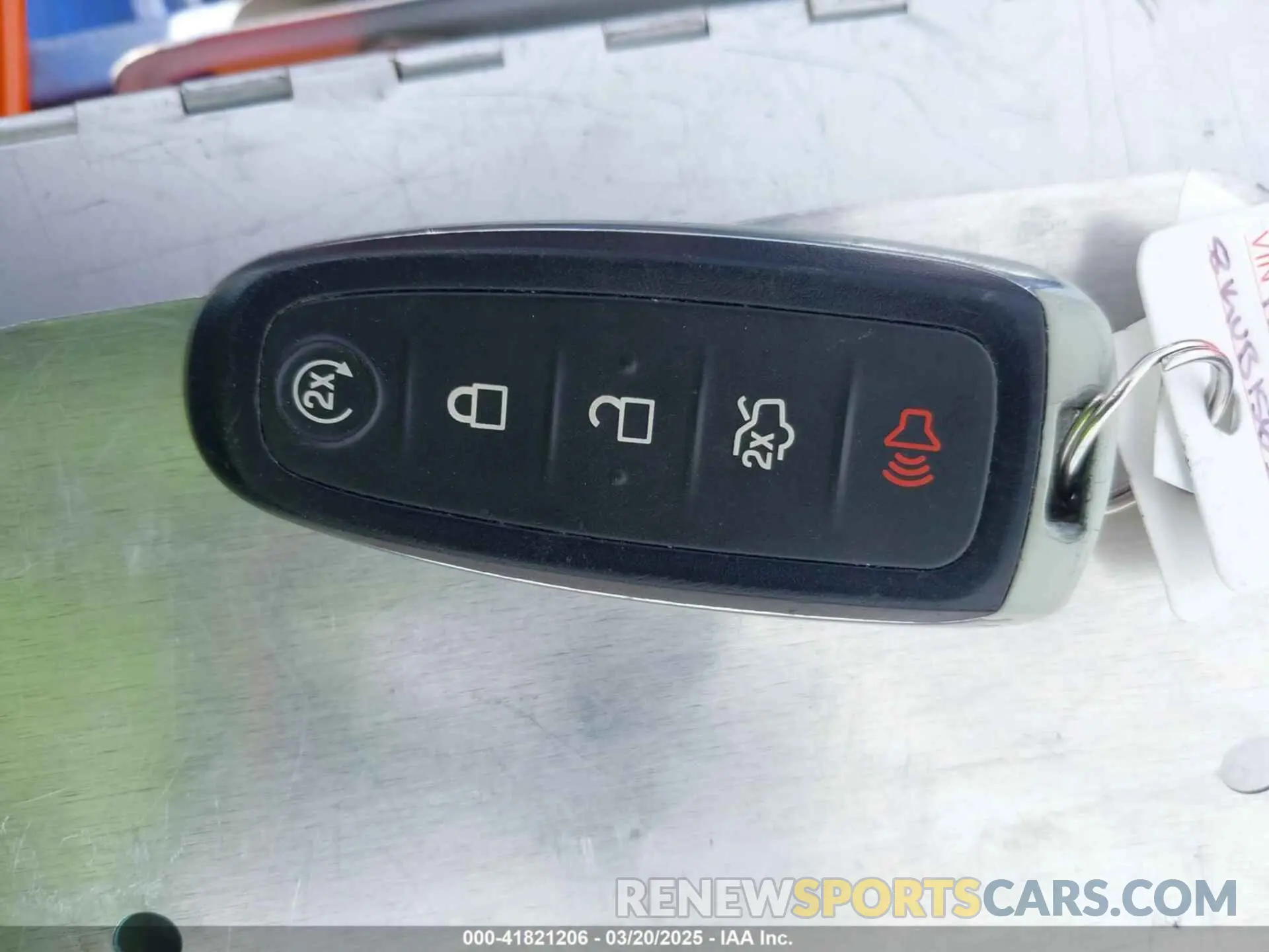 11 Photograph of a damaged car 1FMCU9GD8KUB15659 FORD ESCAPE 2019