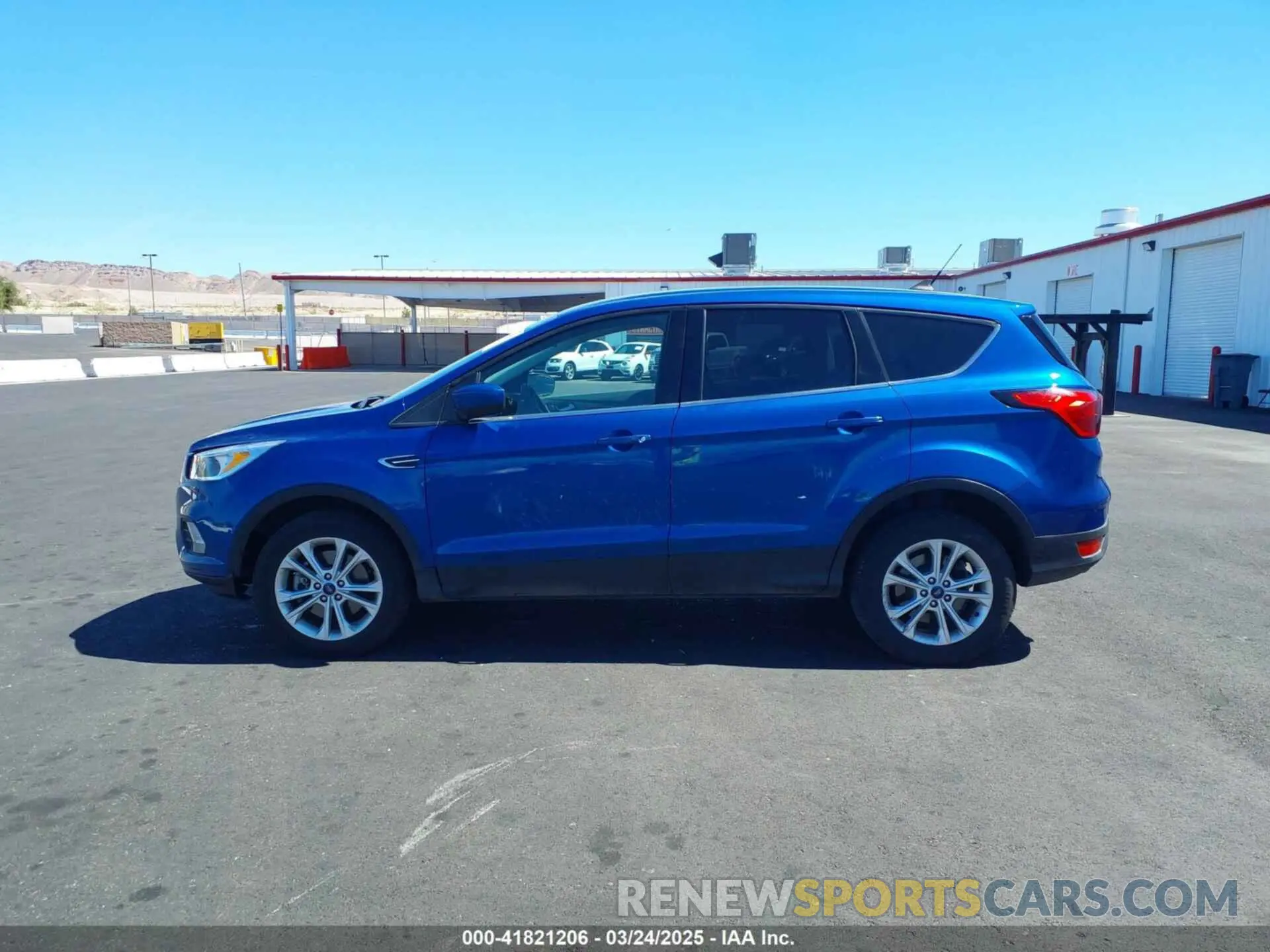 14 Photograph of a damaged car 1FMCU9GD8KUB15659 FORD ESCAPE 2019