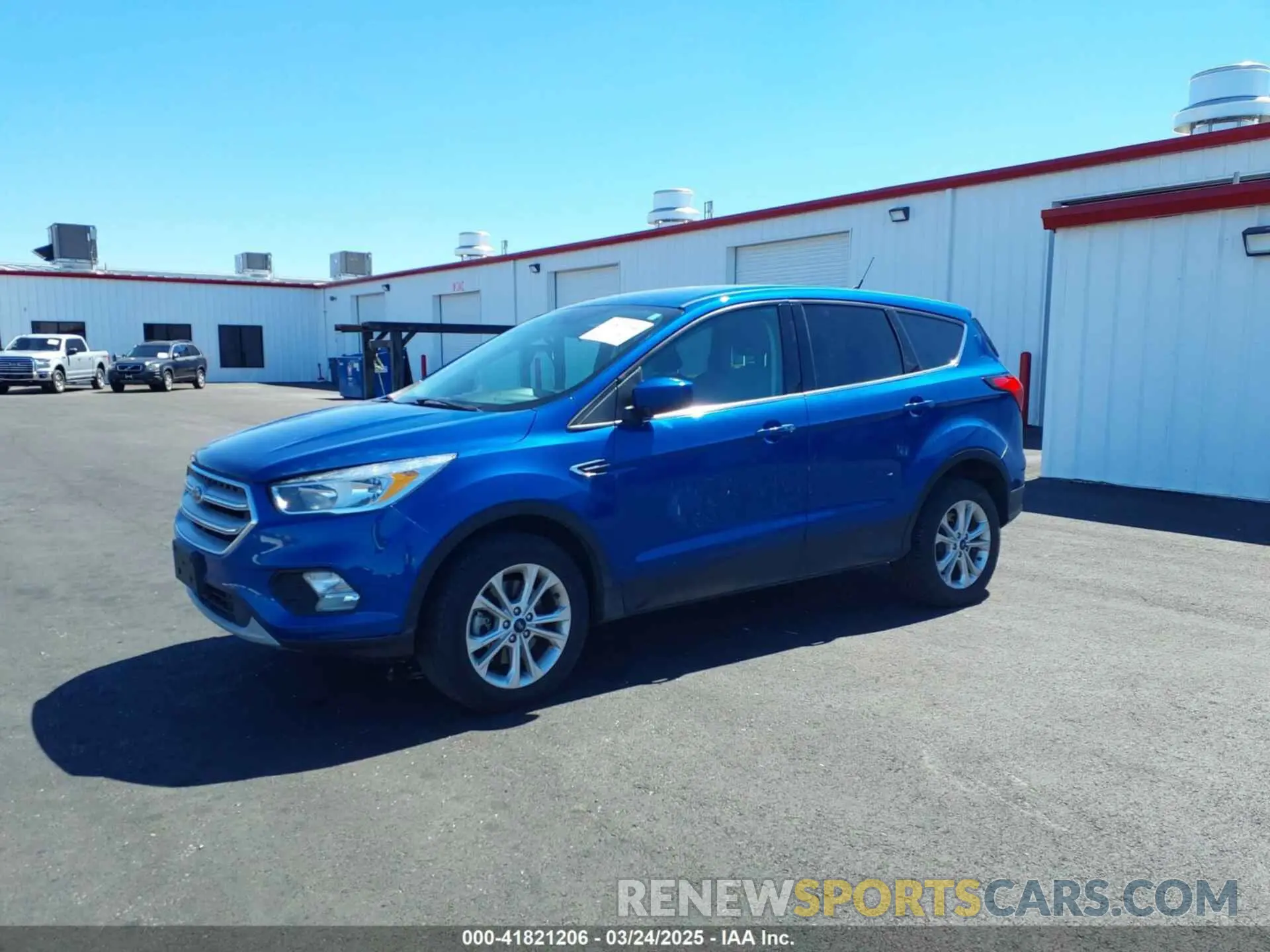 2 Photograph of a damaged car 1FMCU9GD8KUB15659 FORD ESCAPE 2019
