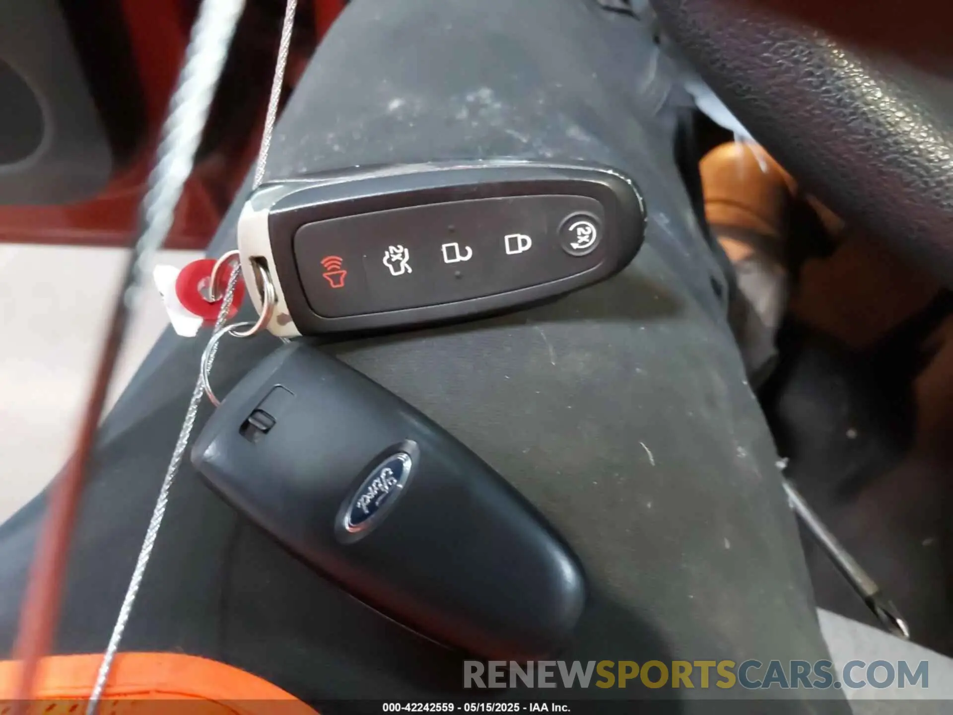 11 Photograph of a damaged car 1FMCU9GD8KUB27830 FORD ESCAPE 2019