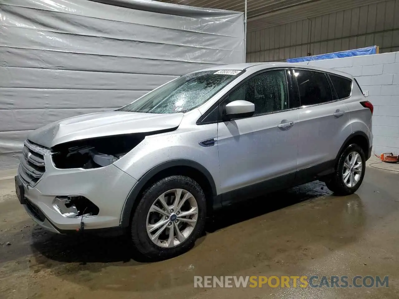 1 Photograph of a damaged car 1FMCU9GD8KUB44577 FORD ESCAPE 2019