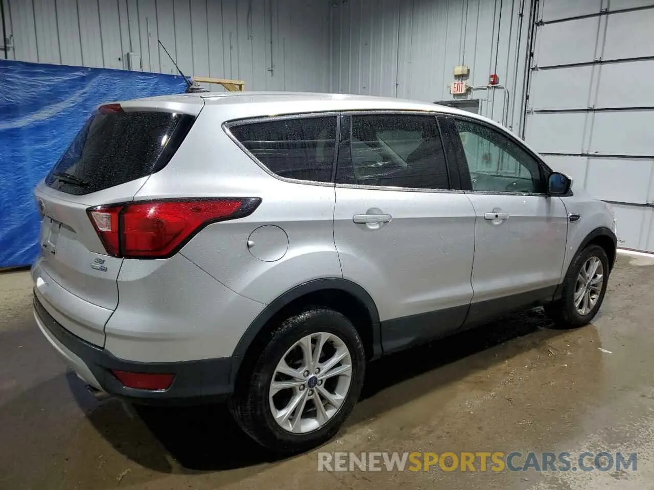 3 Photograph of a damaged car 1FMCU9GD8KUB44577 FORD ESCAPE 2019