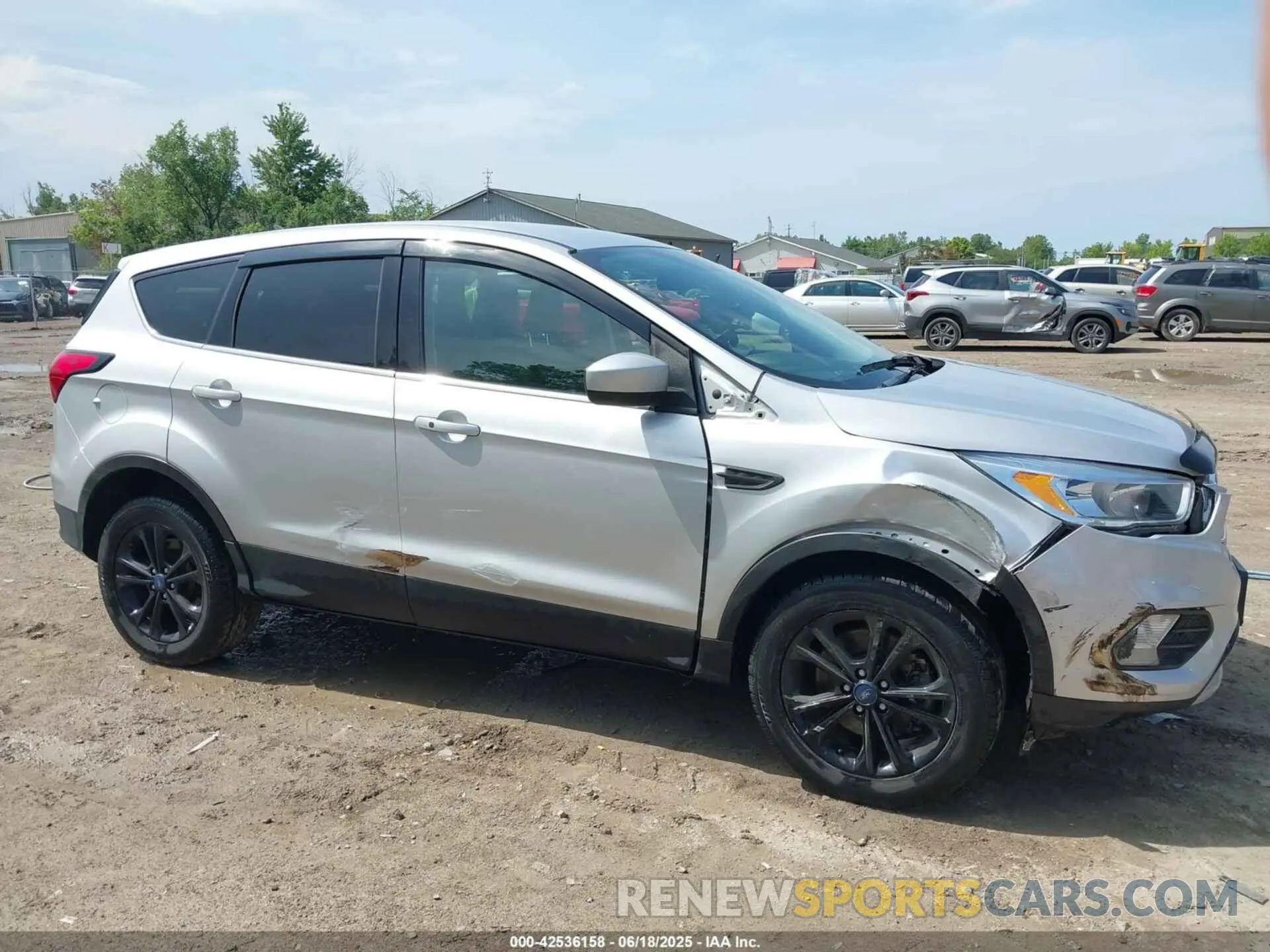 13 Photograph of a damaged car 1FMCU9GD8KUB52436 FORD ESCAPE 2019