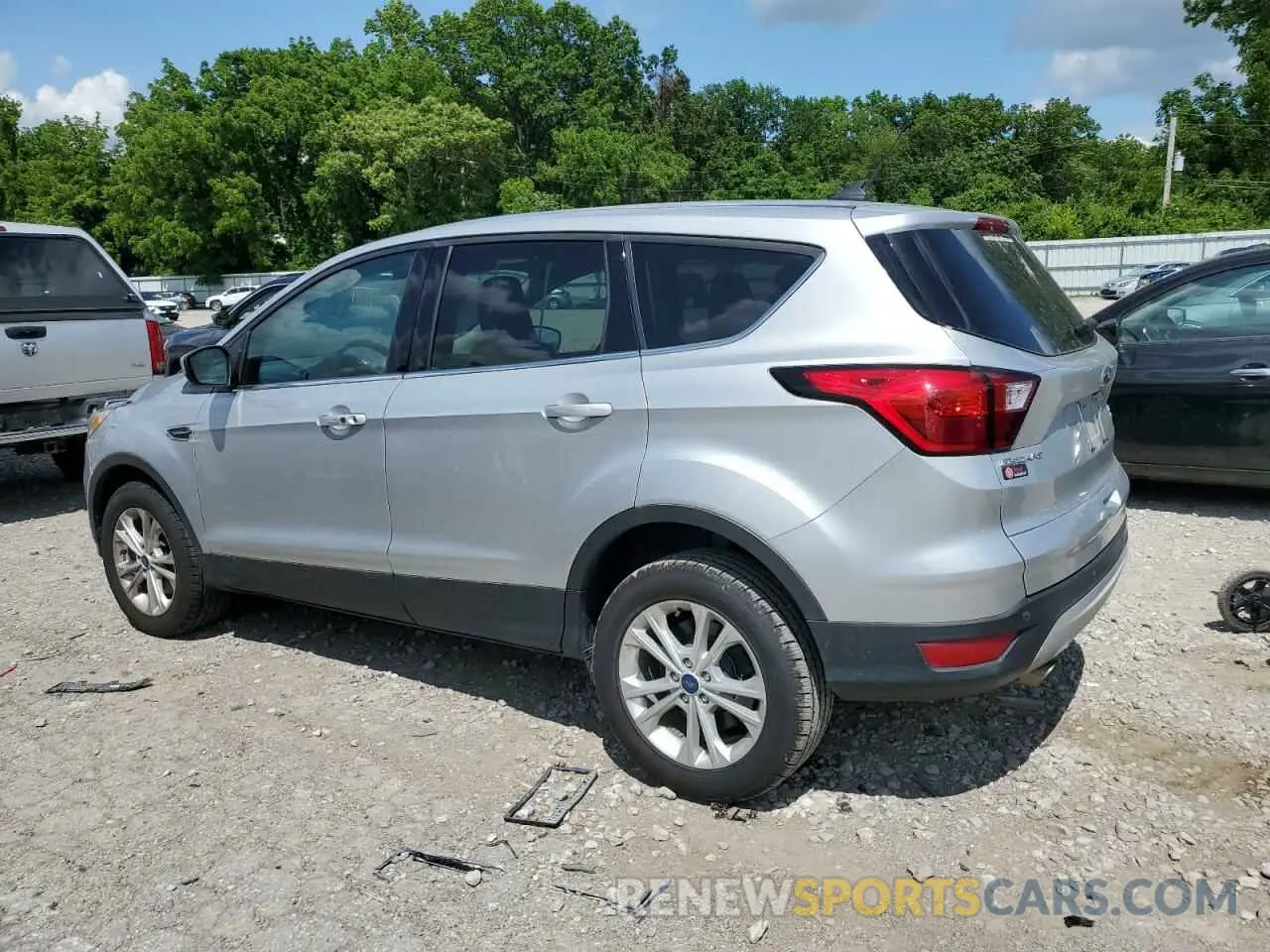 2 Photograph of a damaged car 1FMCU9GD8KUB91172 FORD ESCAPE 2019
