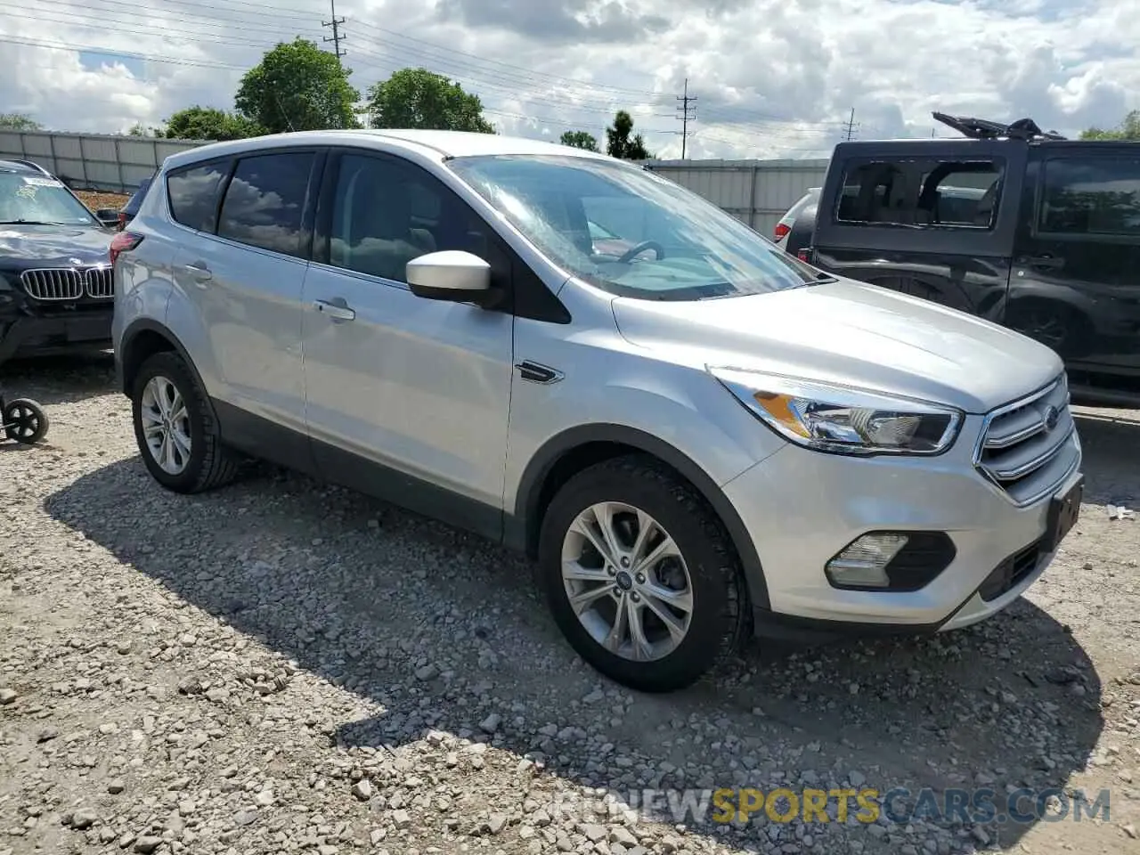 4 Photograph of a damaged car 1FMCU9GD8KUB91172 FORD ESCAPE 2019