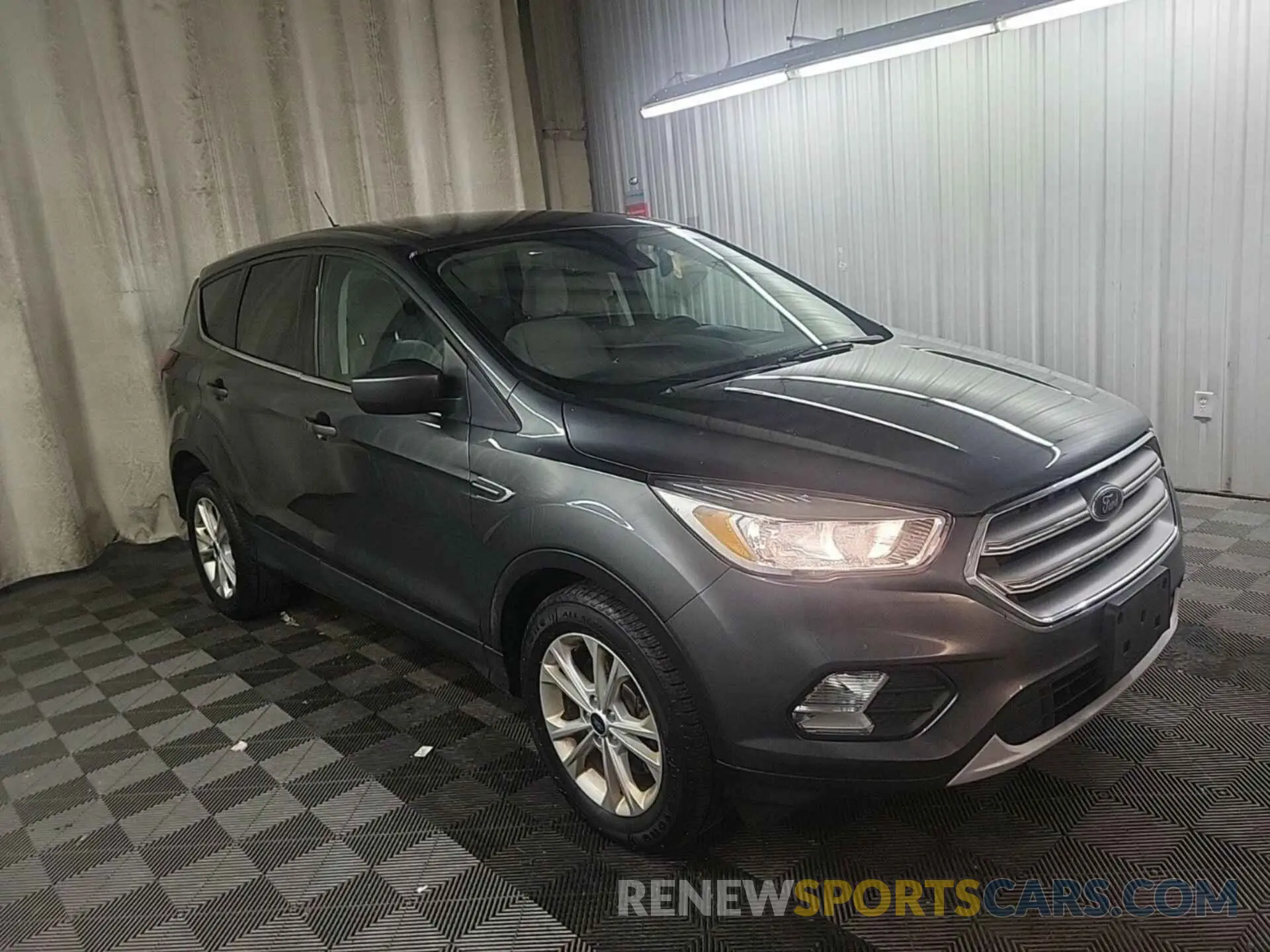 40 Photograph of a damaged car 1FMCU9GD8KUC07497 FORD ESCAPE 2019