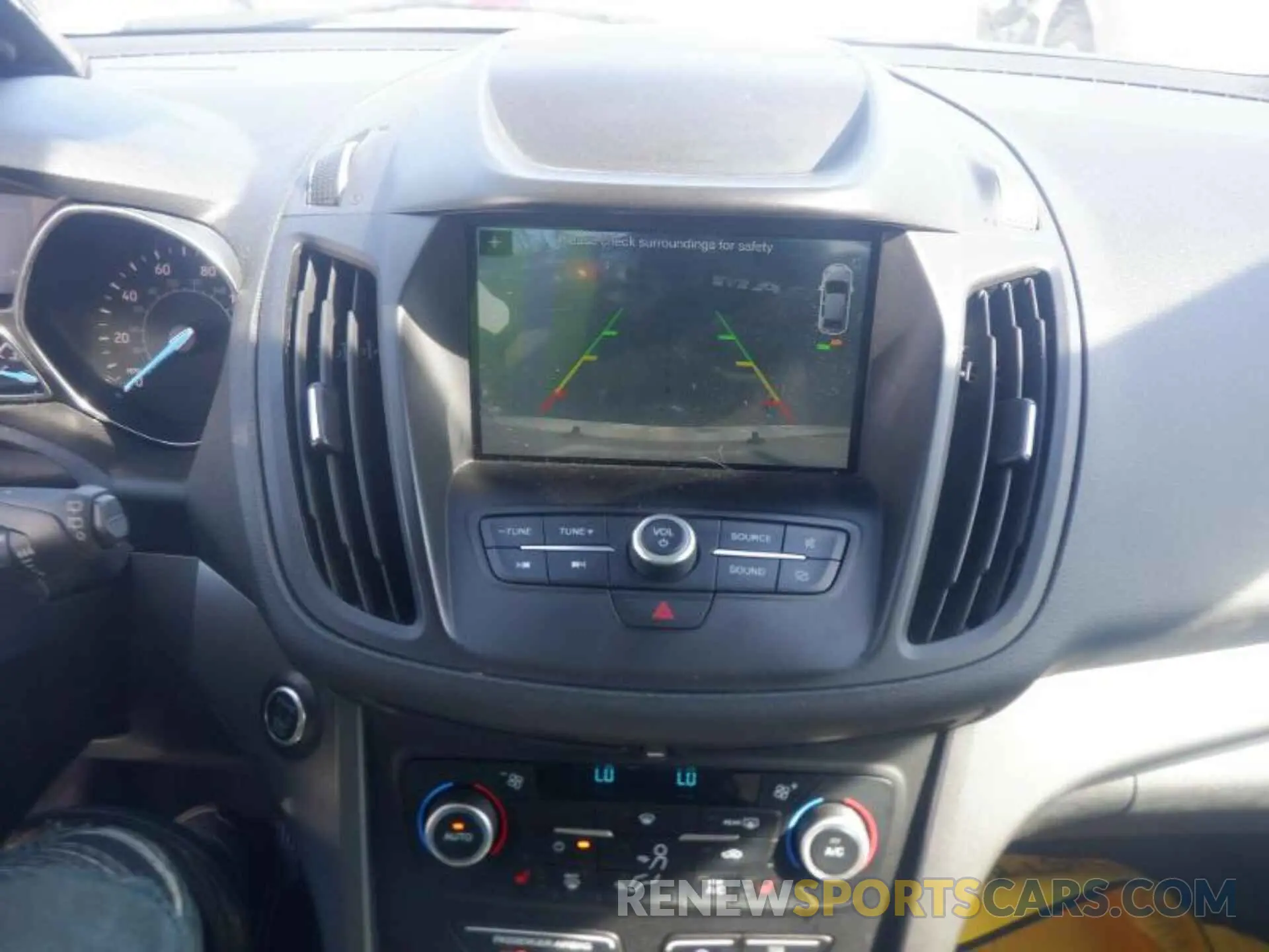 10 Photograph of a damaged car 1FMCU9GD8KUC07547 FORD ESCAPE 2019