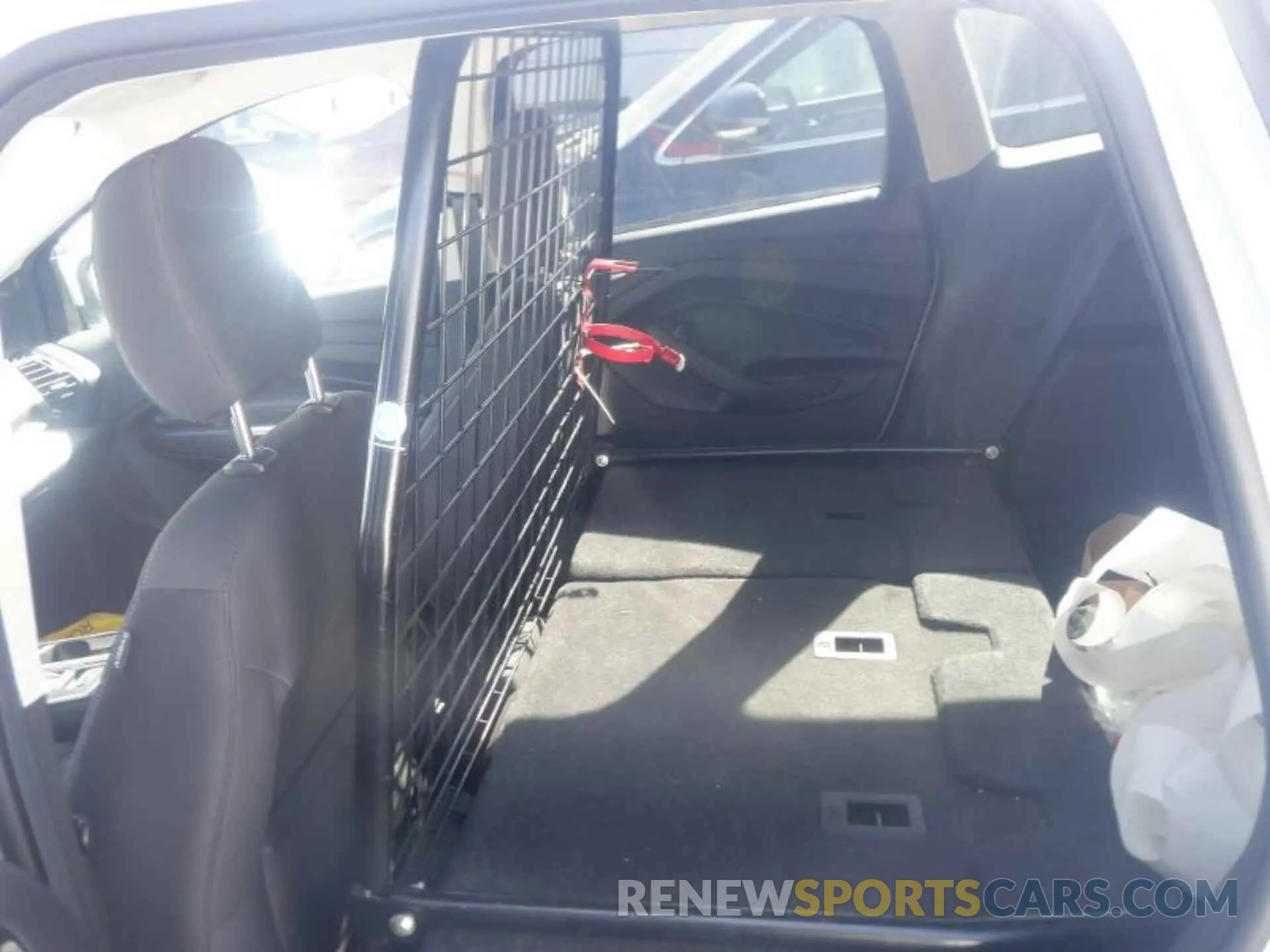 15 Photograph of a damaged car 1FMCU9GD8KUC07547 FORD ESCAPE 2019