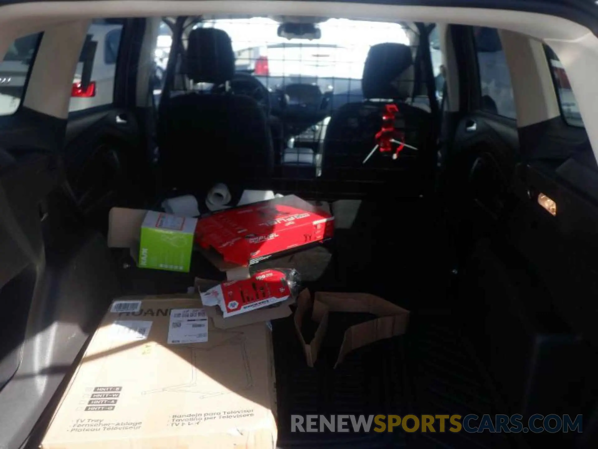 5 Photograph of a damaged car 1FMCU9GD8KUC07547 FORD ESCAPE 2019