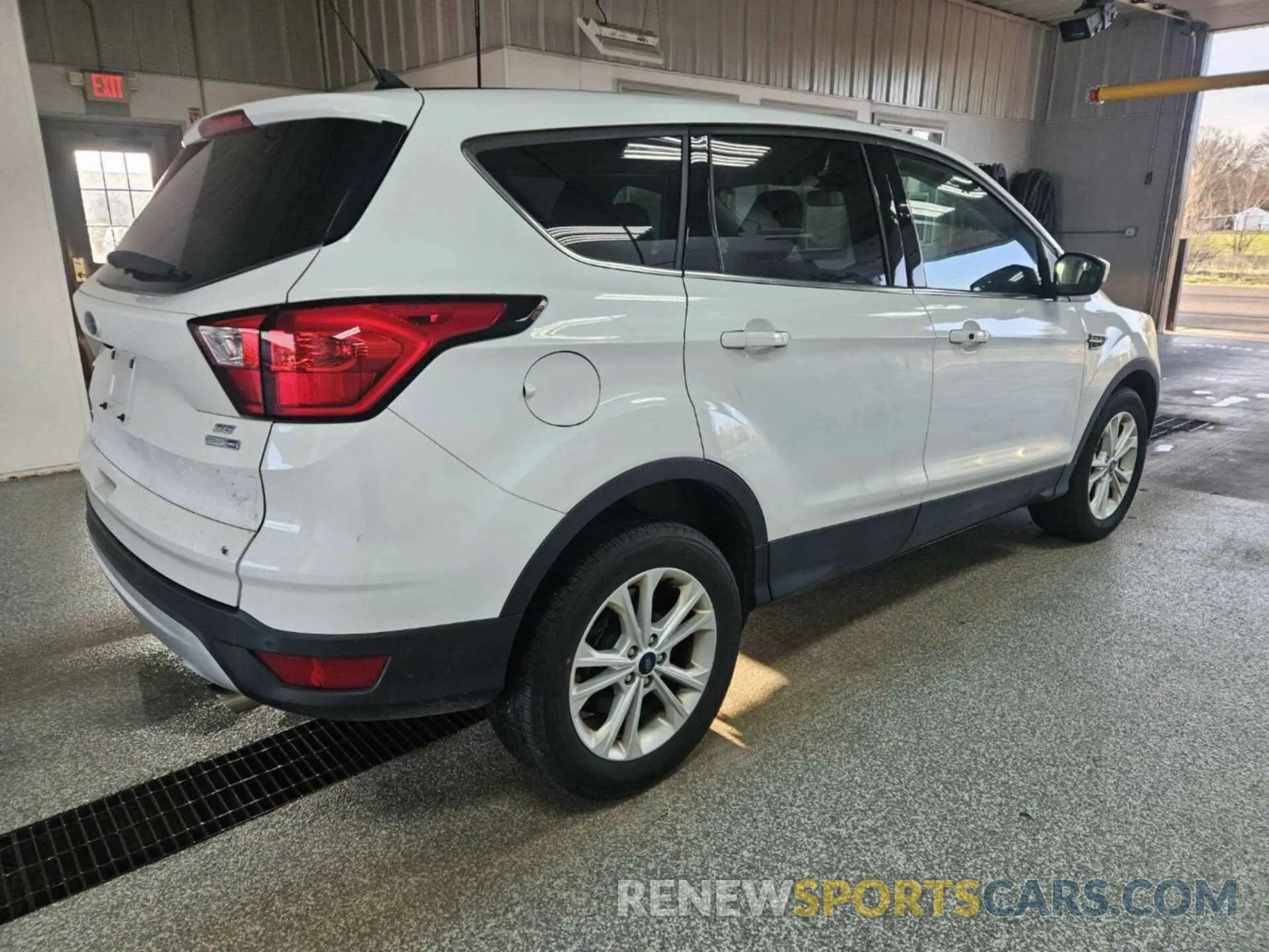 11 Photograph of a damaged car 1FMCU9GD8KUC07788 FORD ESCAPE 2019