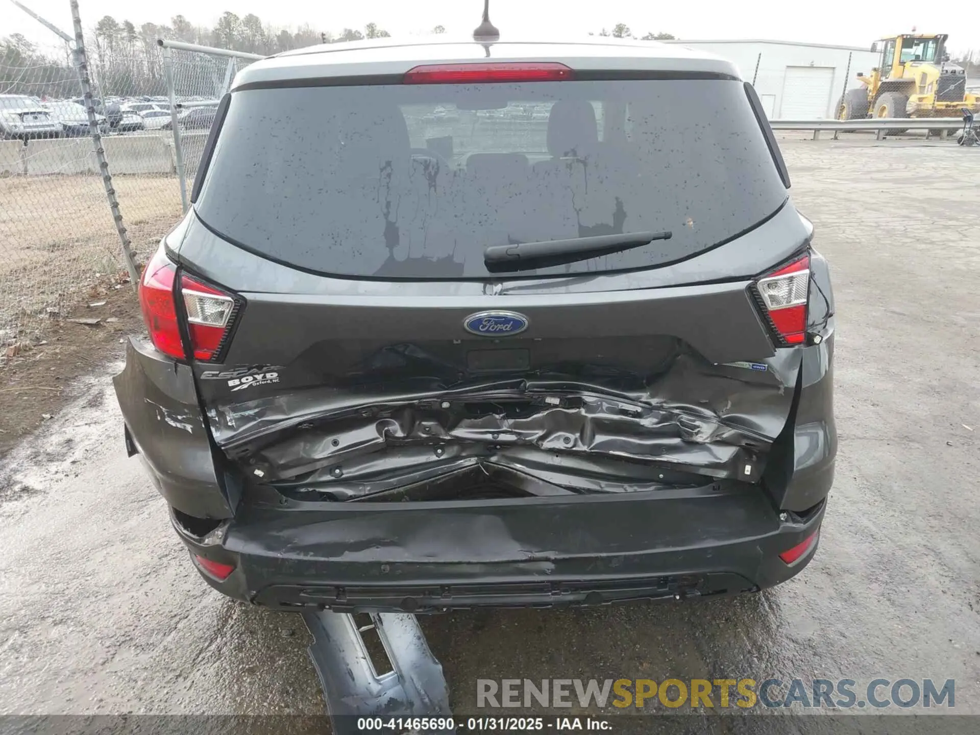 6 Photograph of a damaged car 1FMCU9GD8KUC33968 FORD ESCAPE 2019