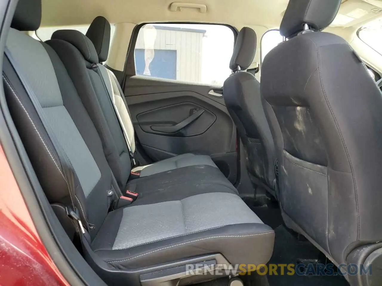 11 Photograph of a damaged car 1FMCU9GD8KUC49085 FORD ESCAPE 2019