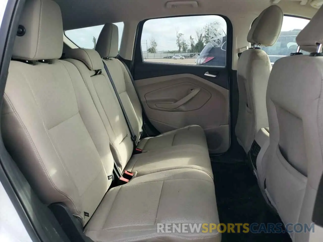 11 Photograph of a damaged car 1FMCU9GD9KUA02481 FORD ESCAPE 2019