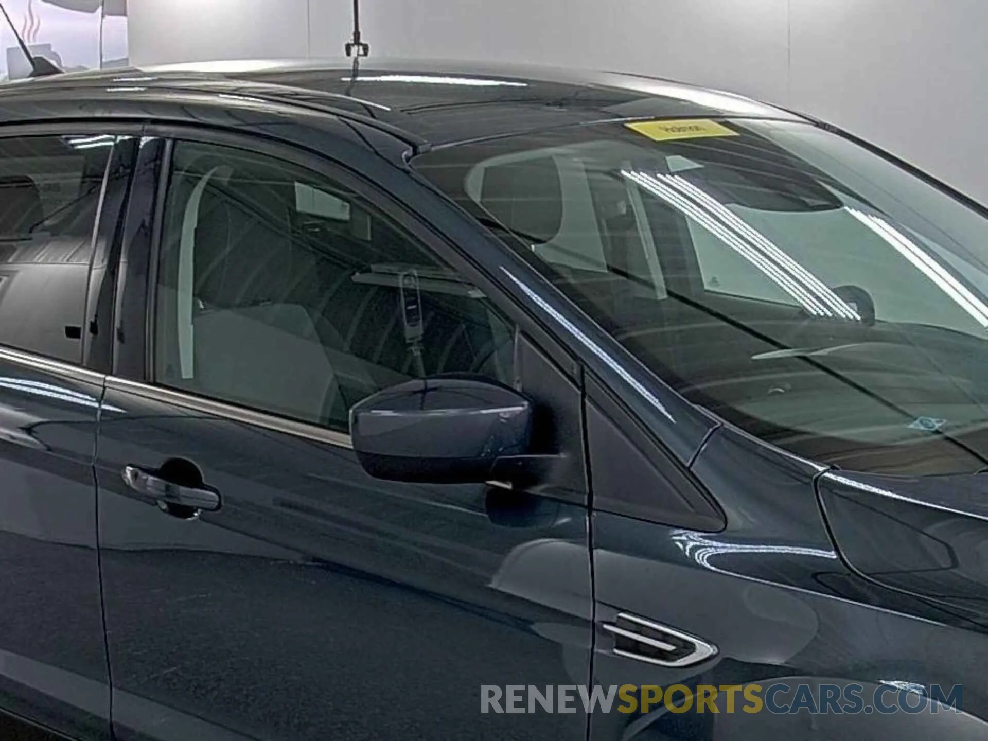 29 Photograph of a damaged car 1FMCU9GD9KUA54757 FORD ESCAPE 2019