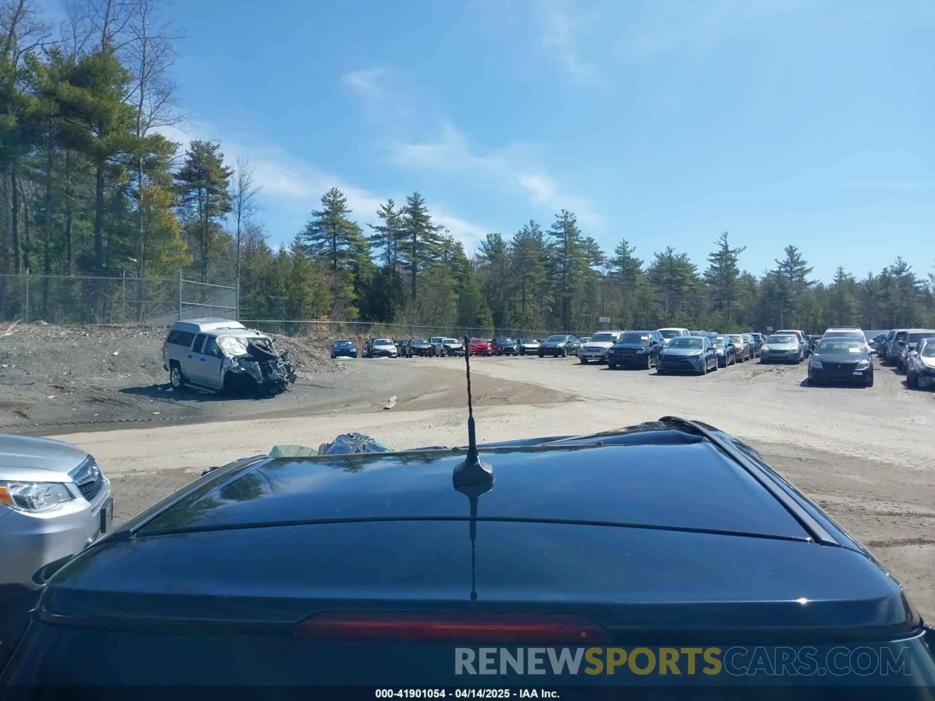 19 Photograph of a damaged car 1FMCU9GD9KUA66049 FORD ESCAPE 2019