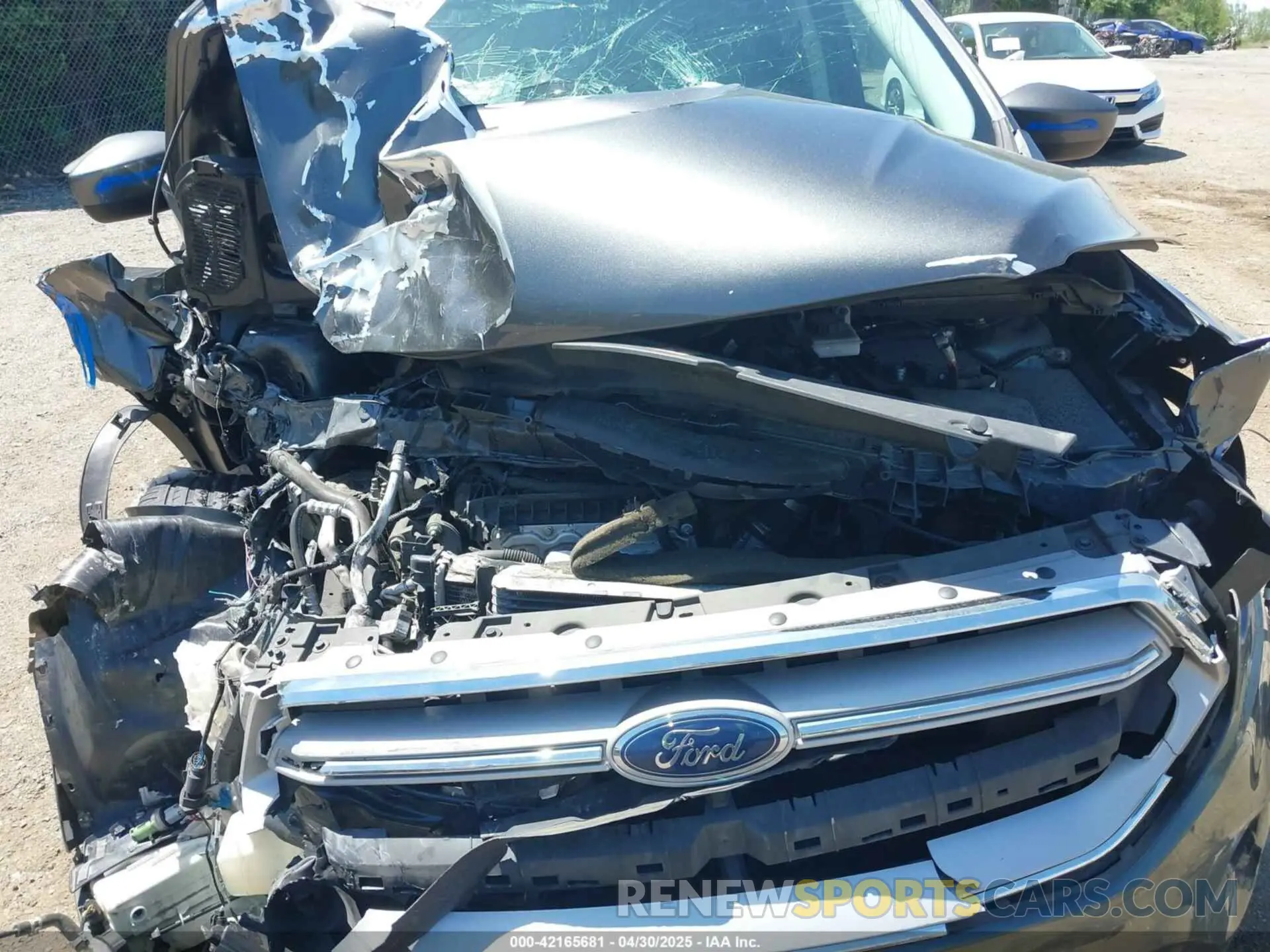 10 Photograph of a damaged car 1FMCU9GD9KUA70330 FORD ESCAPE 2019