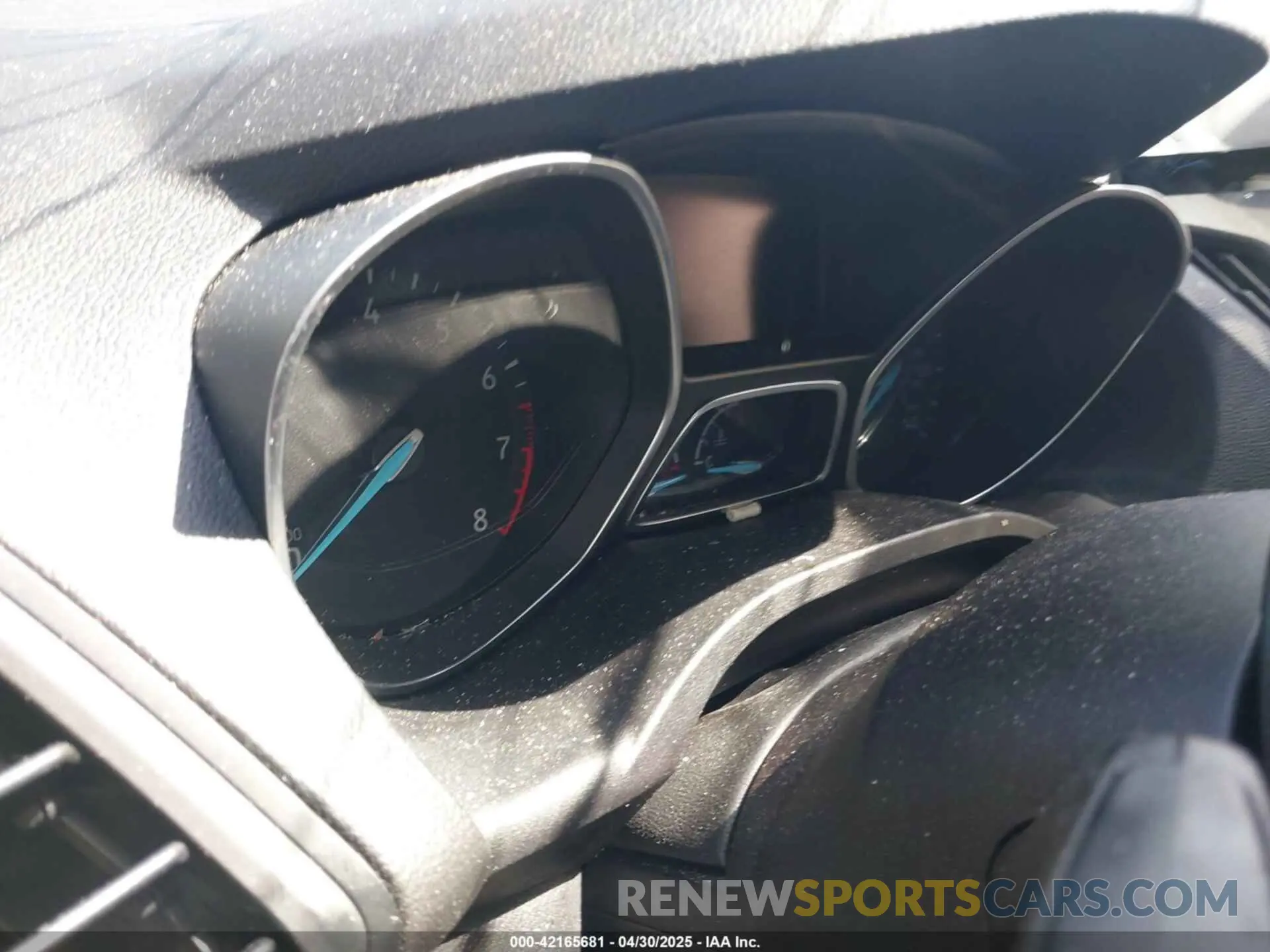 7 Photograph of a damaged car 1FMCU9GD9KUA70330 FORD ESCAPE 2019