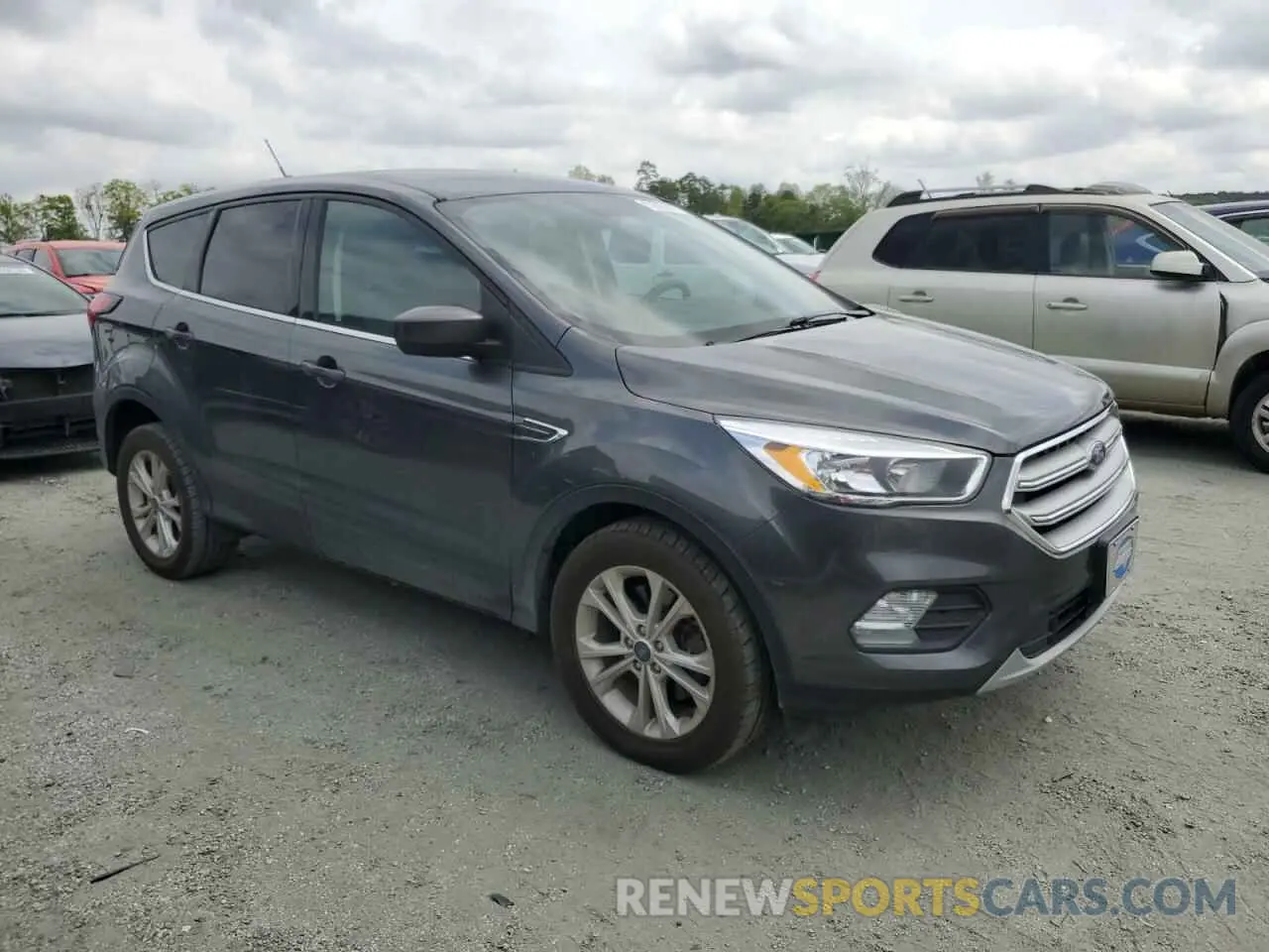 4 Photograph of a damaged car 1FMCU9GD9KUA84311 FORD ESCAPE 2019