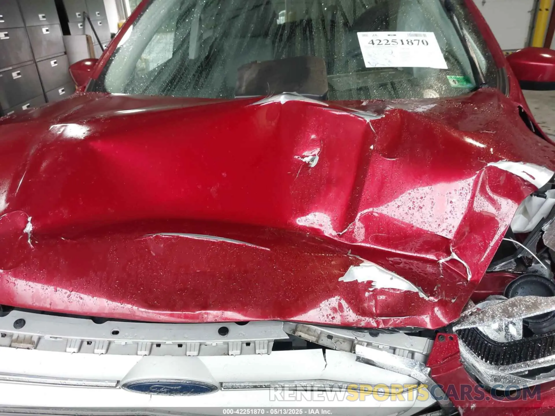10 Photograph of a damaged car 1FMCU9GD9KUA91470 FORD ESCAPE 2019
