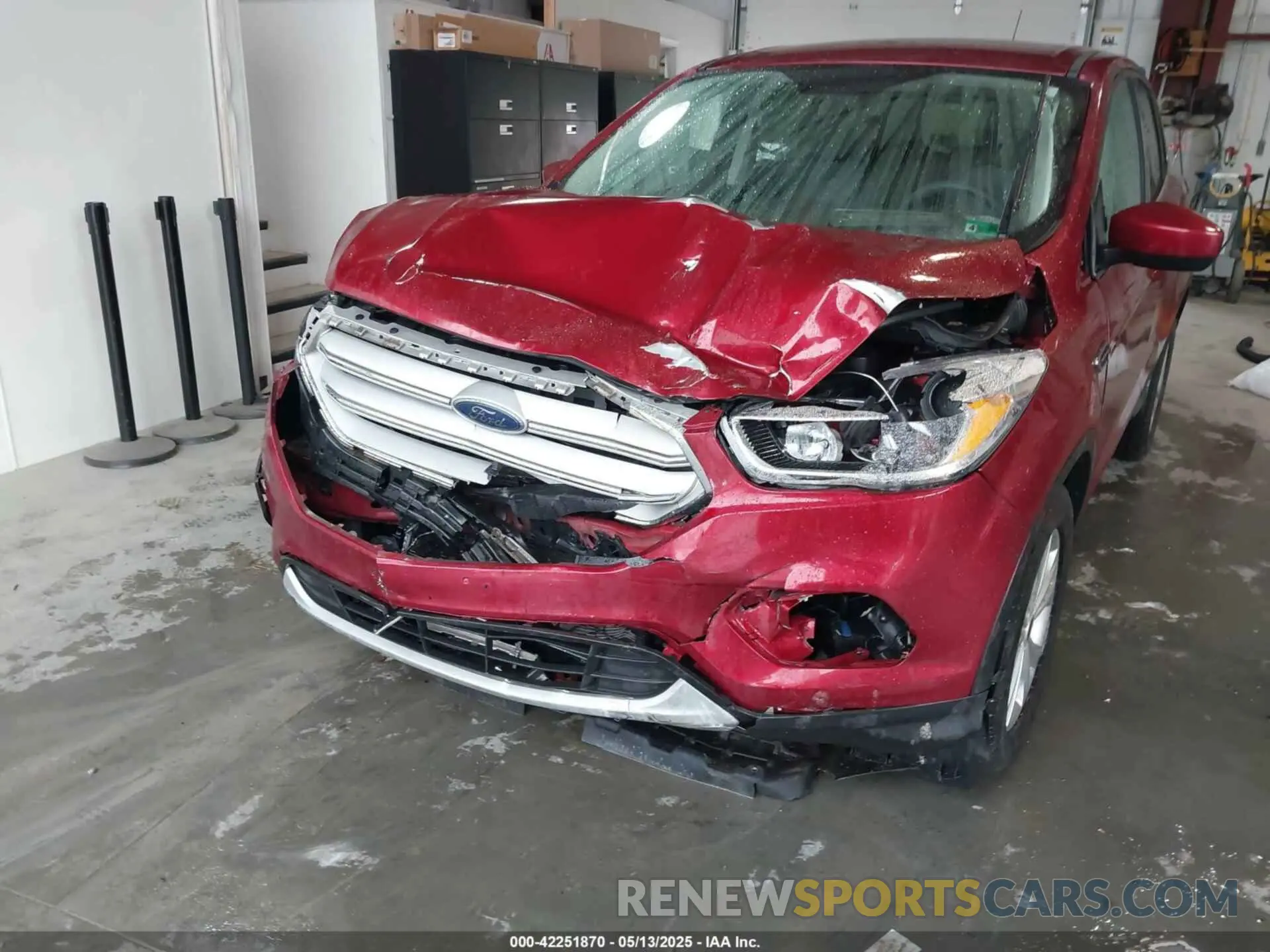 6 Photograph of a damaged car 1FMCU9GD9KUA91470 FORD ESCAPE 2019