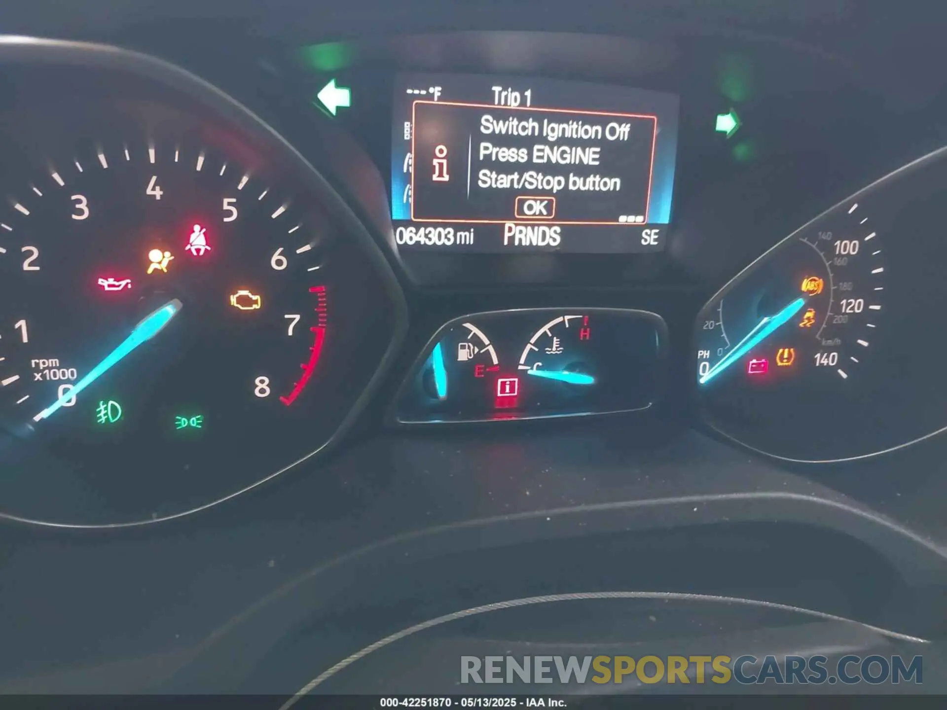 7 Photograph of a damaged car 1FMCU9GD9KUA91470 FORD ESCAPE 2019