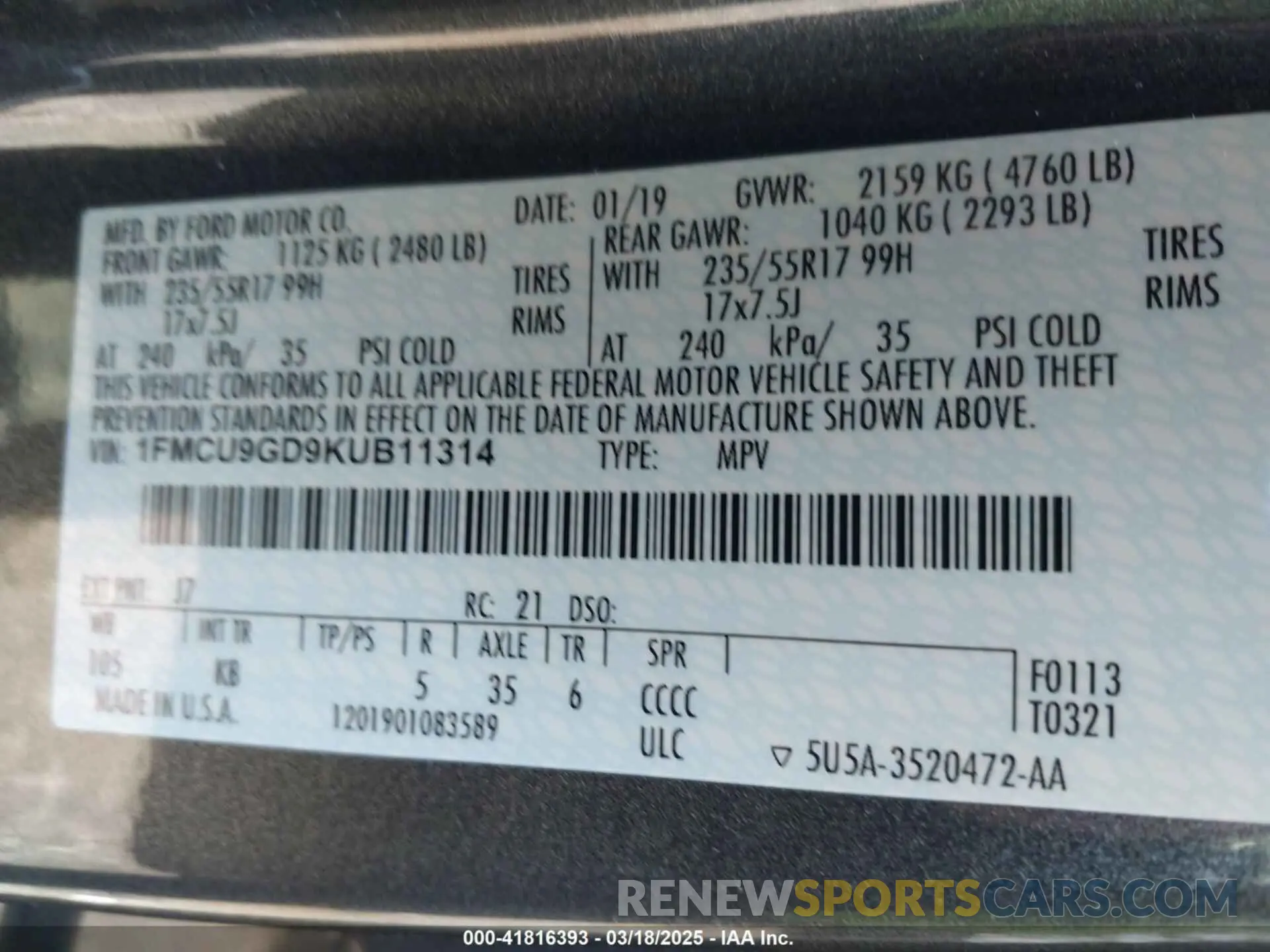 9 Photograph of a damaged car 1FMCU9GD9KUB11314 FORD ESCAPE 2019