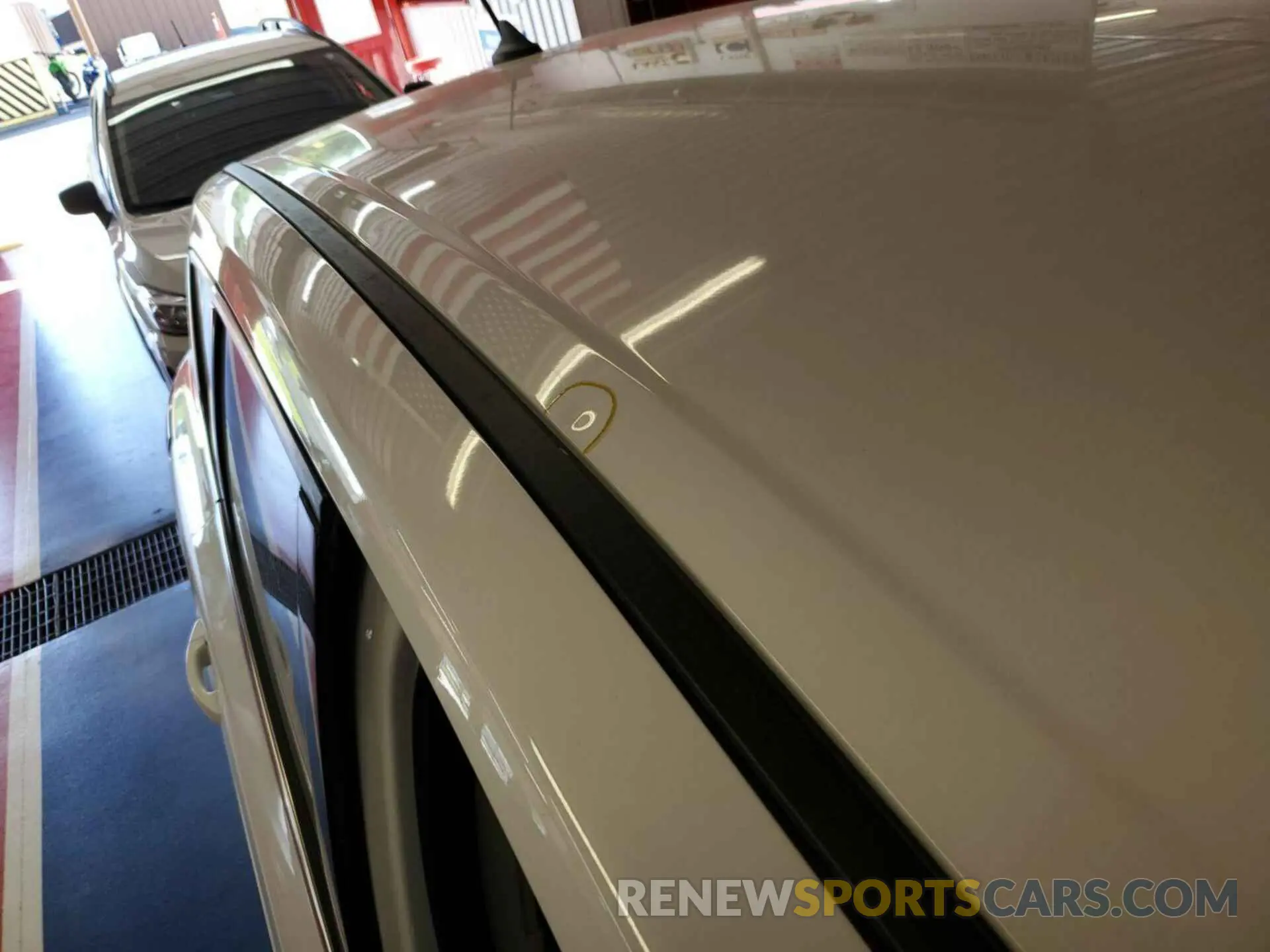 17 Photograph of a damaged car 1FMCU9GD9KUB11829 FORD ESCAPE 2019