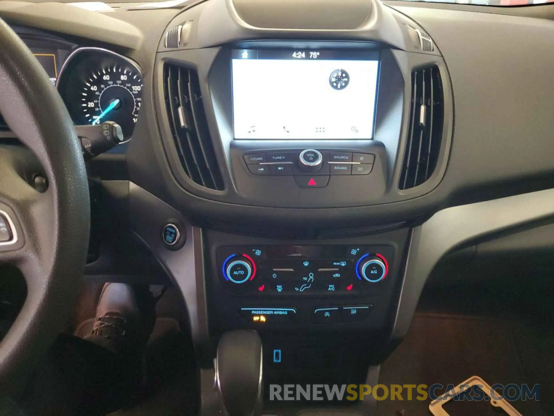 25 Photograph of a damaged car 1FMCU9GD9KUB11829 FORD ESCAPE 2019