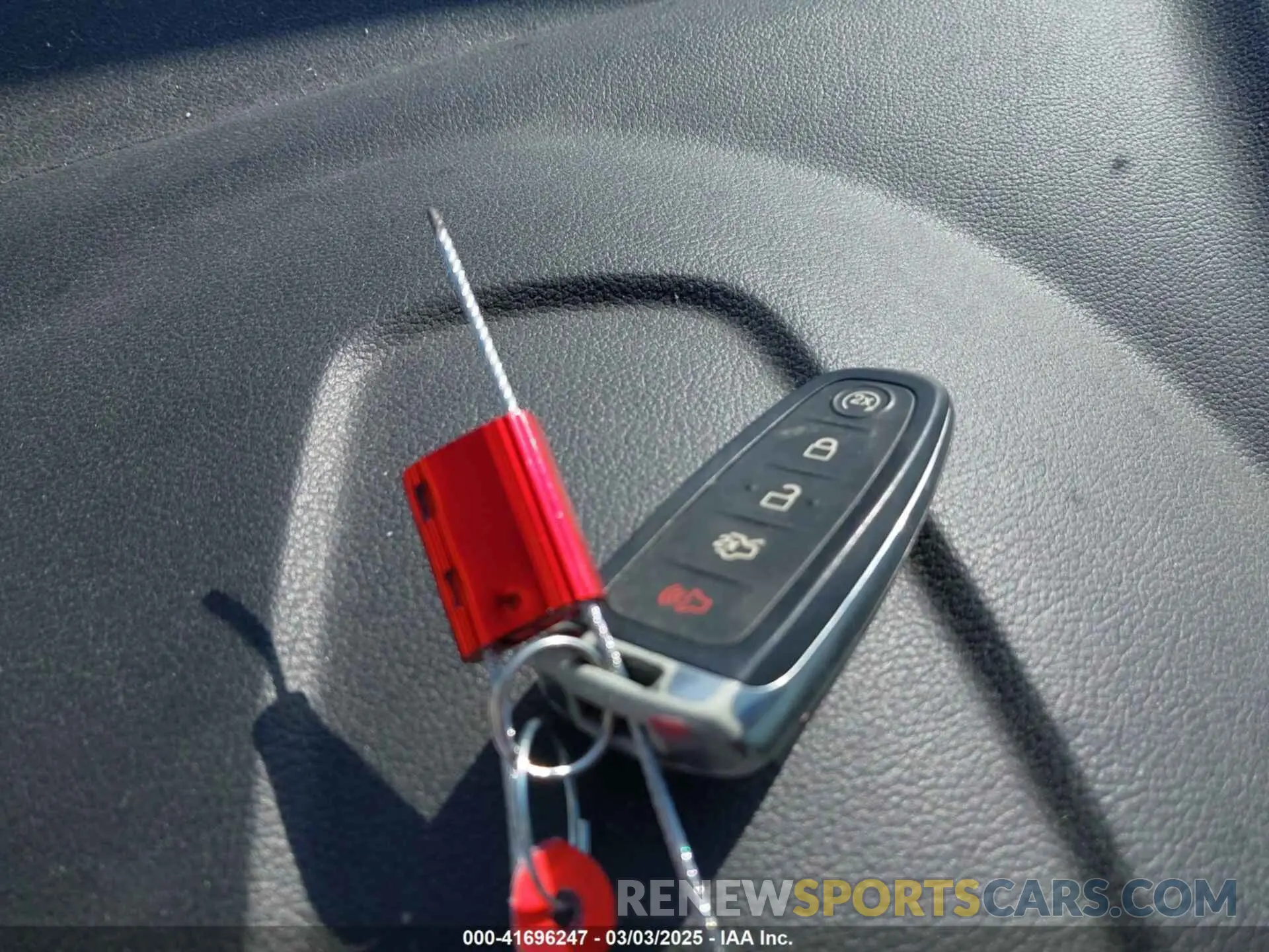11 Photograph of a damaged car 1FMCU9GD9KUB14228 FORD ESCAPE 2019