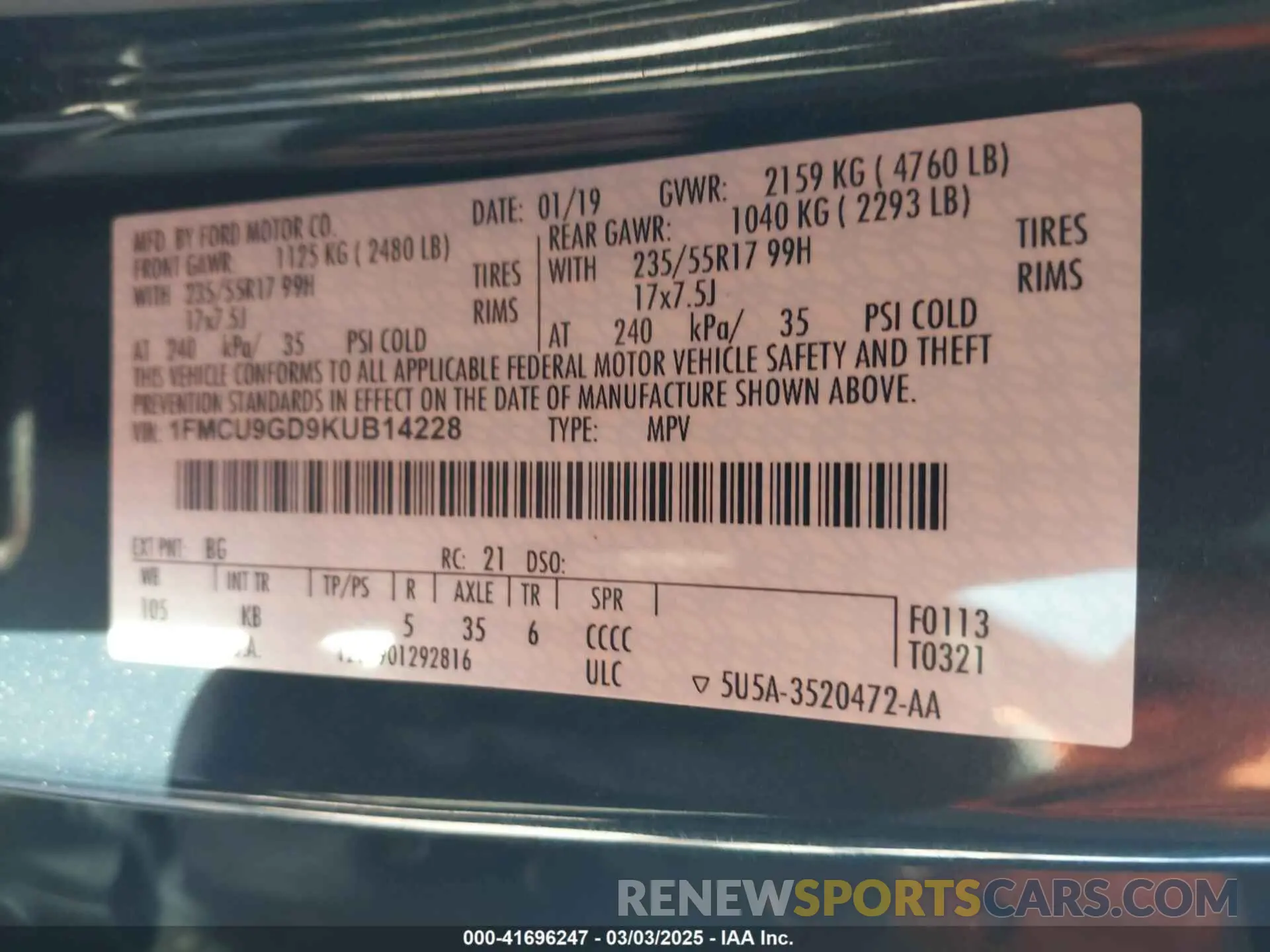 9 Photograph of a damaged car 1FMCU9GD9KUB14228 FORD ESCAPE 2019
