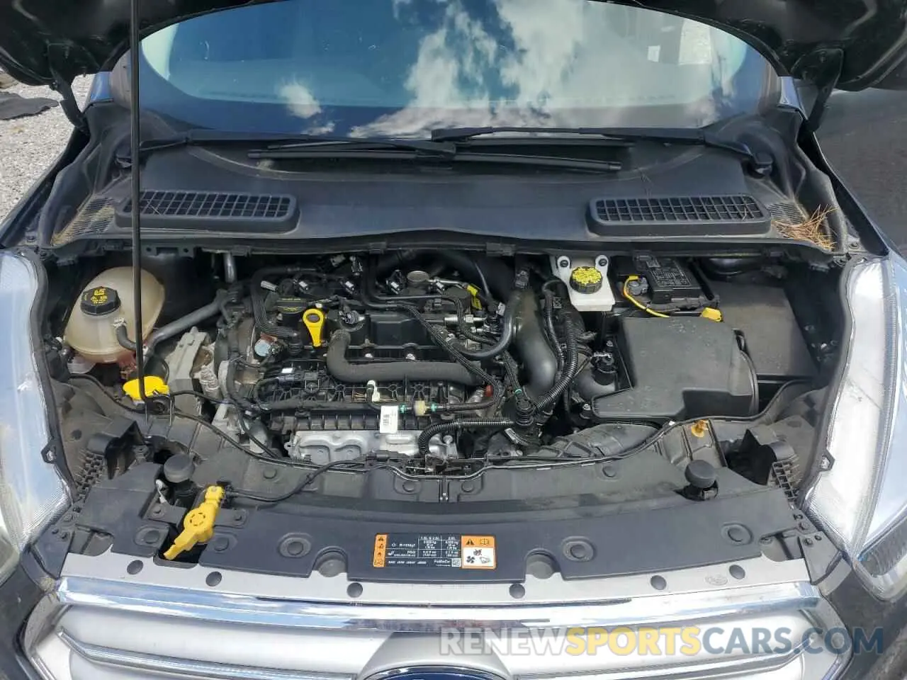 11 Photograph of a damaged car 1FMCU9GD9KUB30526 FORD ESCAPE 2019