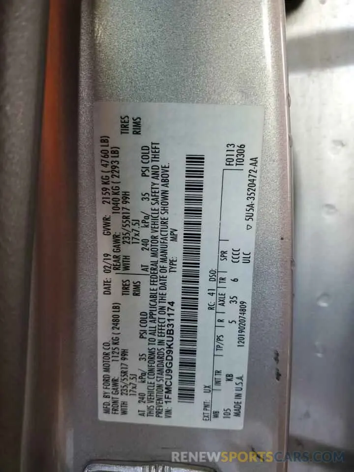 13 Photograph of a damaged car 1FMCU9GD9KUB31174 FORD ESCAPE 2019