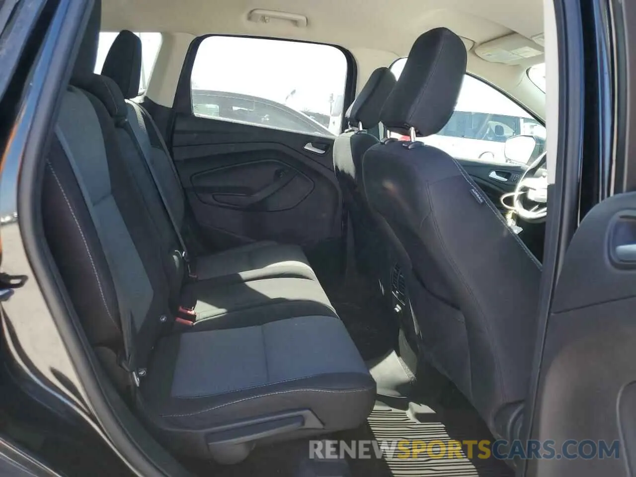 11 Photograph of a damaged car 1FMCU9GD9KUC01126 FORD ESCAPE 2019