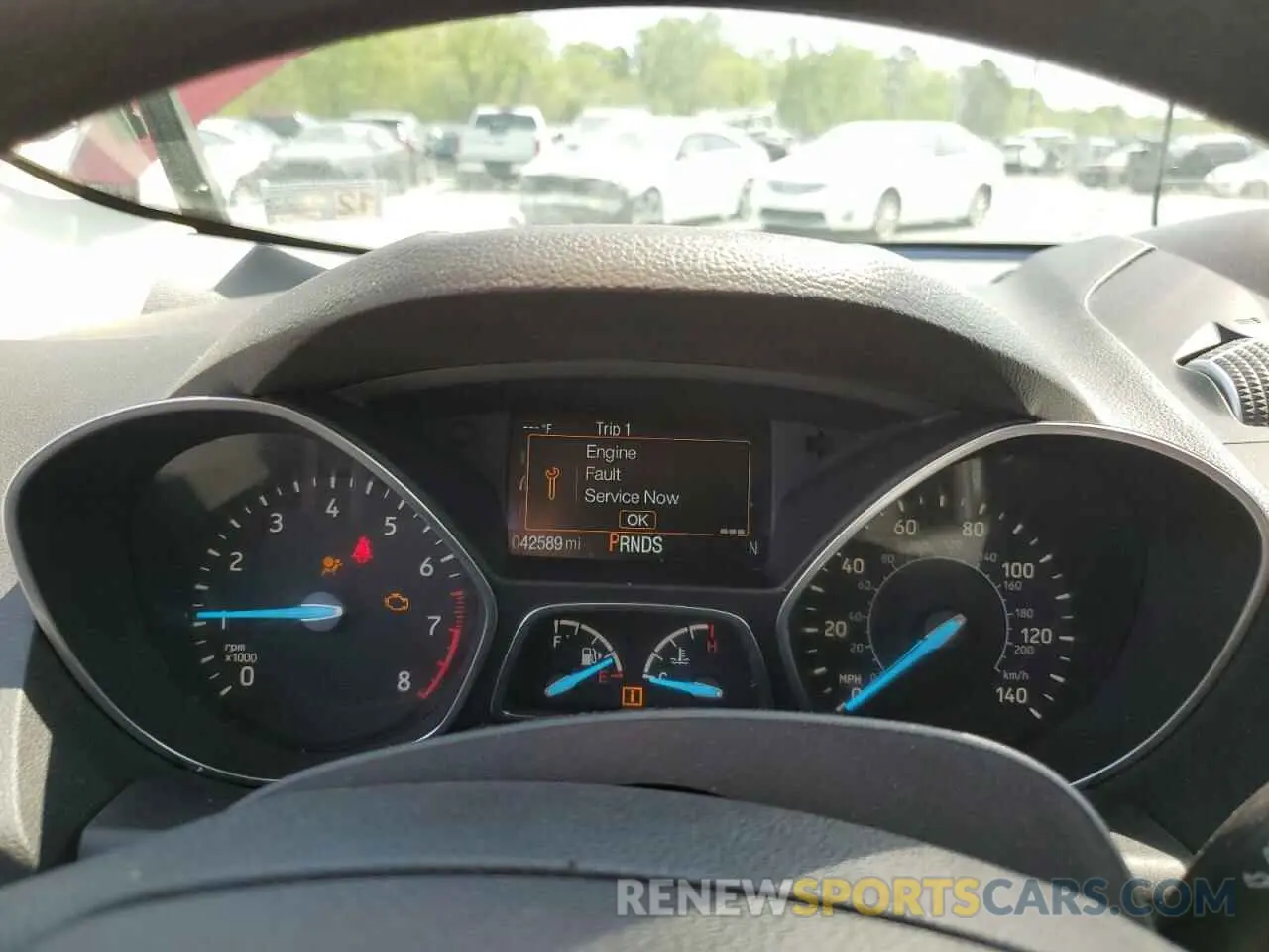 9 Photograph of a damaged car 1FMCU9GD9KUC17505 FORD ESCAPE 2019