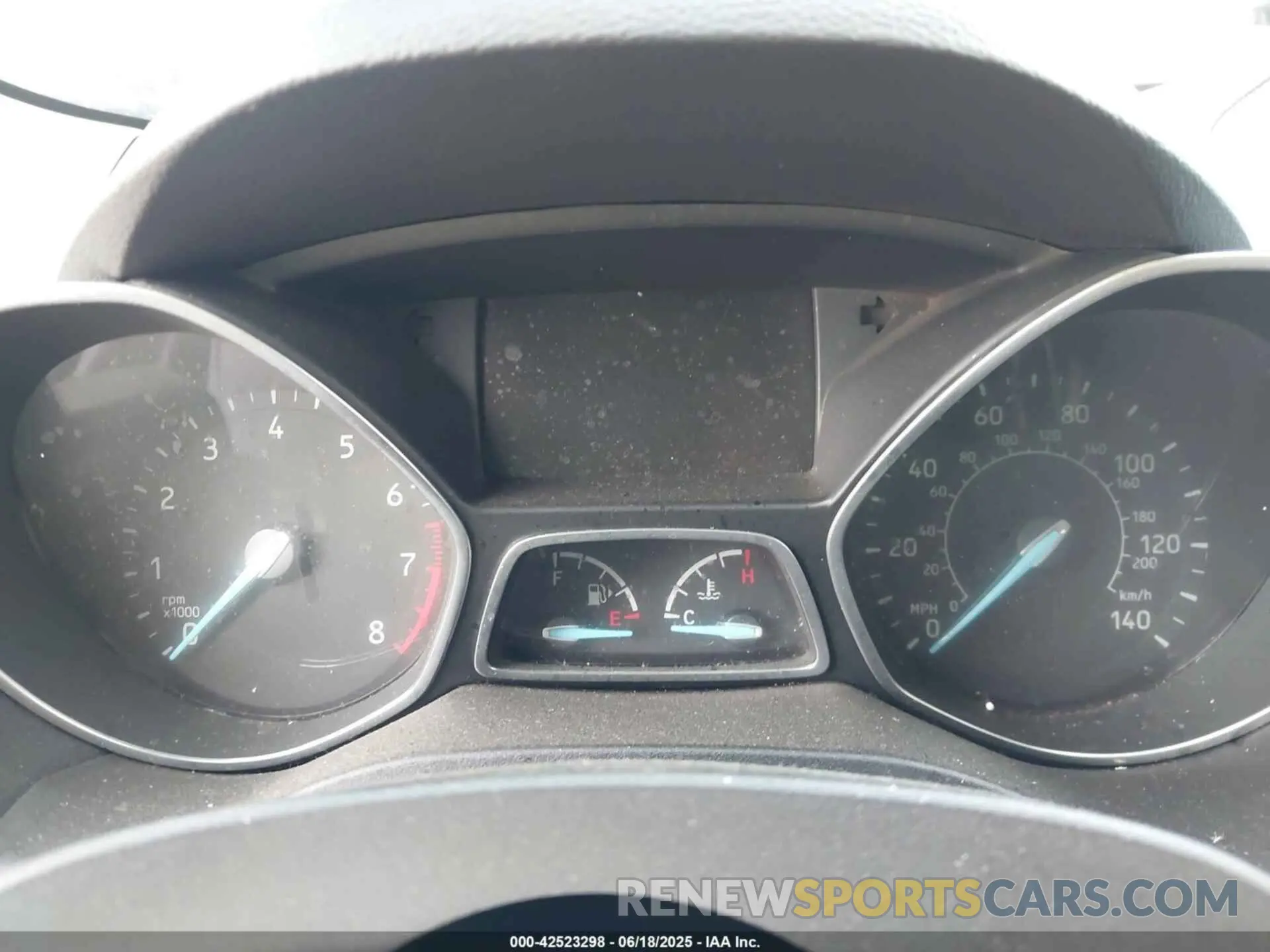 15 Photograph of a damaged car 1FMCU9GD9KUC43974 FORD ESCAPE 2019