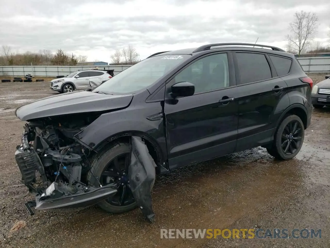 1 Photograph of a damaged car 1FMCU9GD9KUC49239 FORD ESCAPE 2019