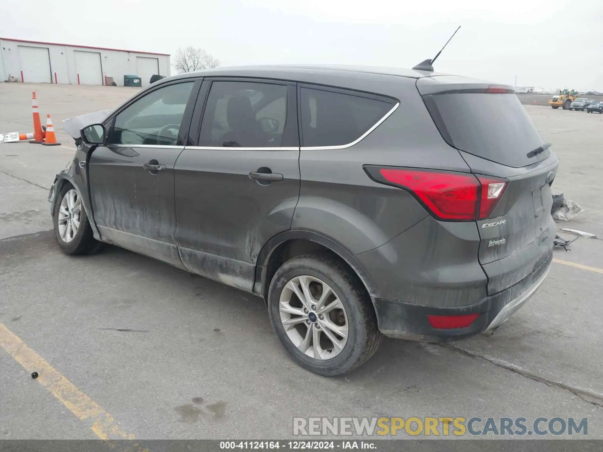 3 Photograph of a damaged car 1FMCU9GD9KUC53338 FORD ESCAPE 2019