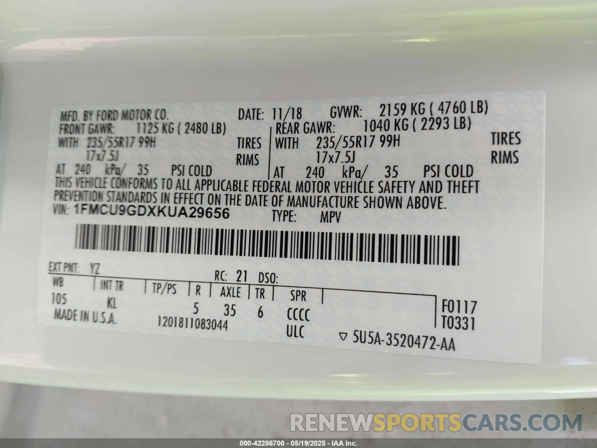 9 Photograph of a damaged car 1FMCU9GDXKUA29656 FORD ESCAPE 2019